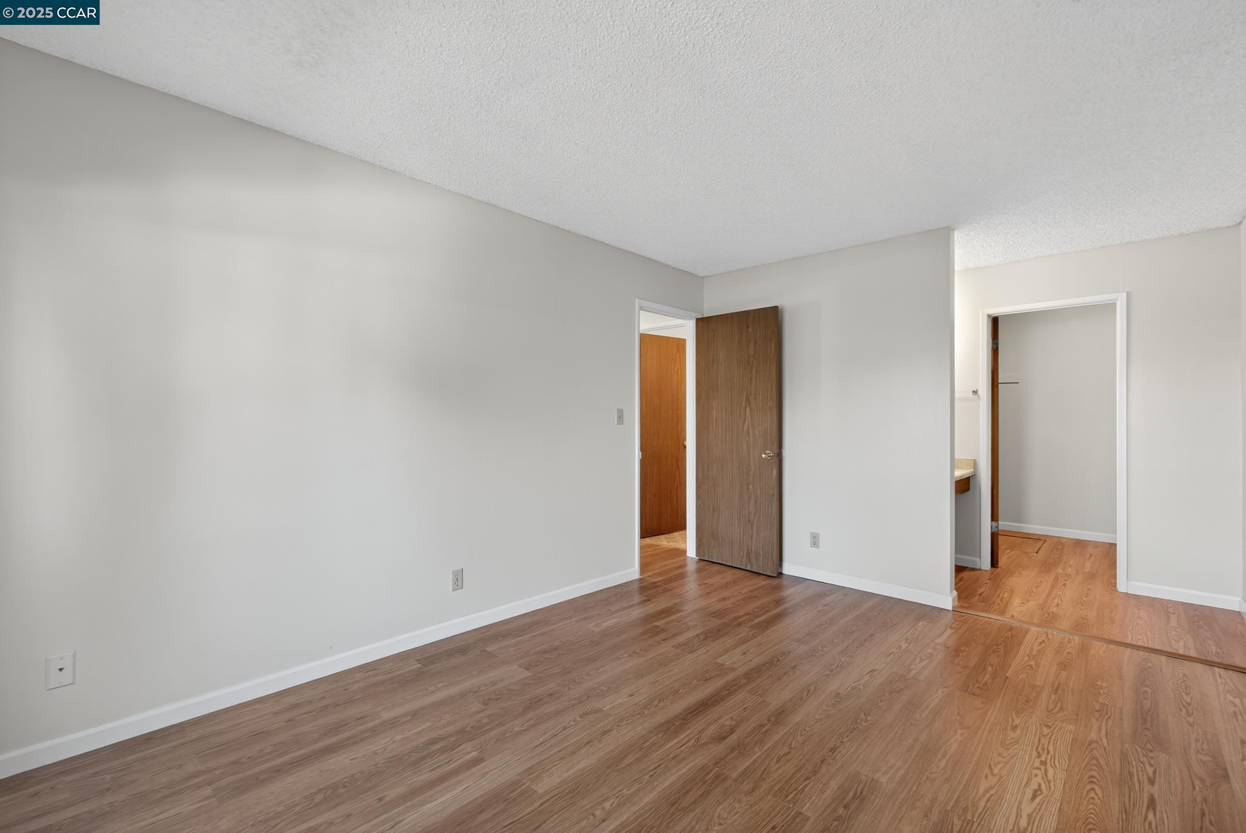 Photo #17: 41106945 Listing: Photo #17