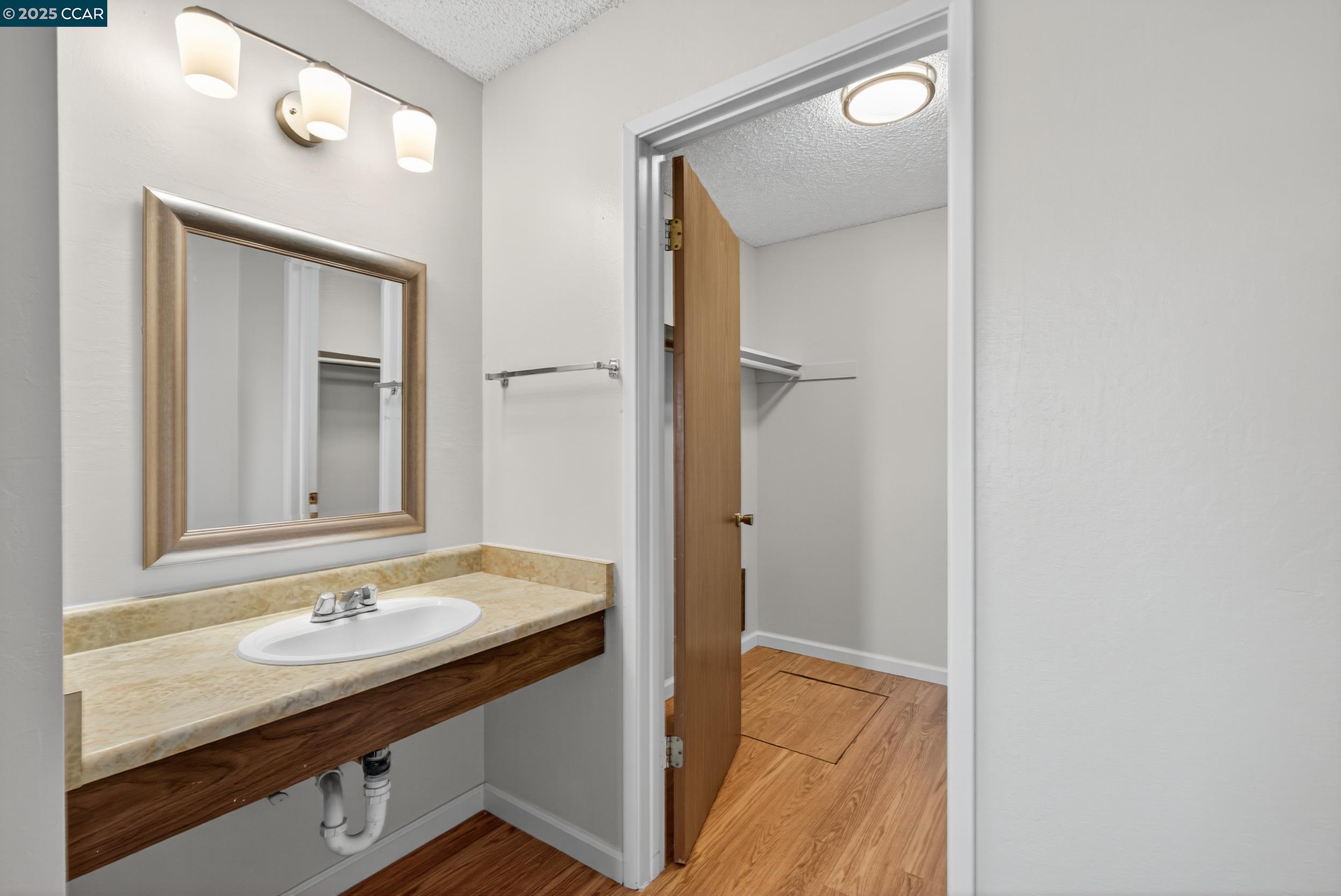 Photo #19: 41106945 Listing: Photo #19