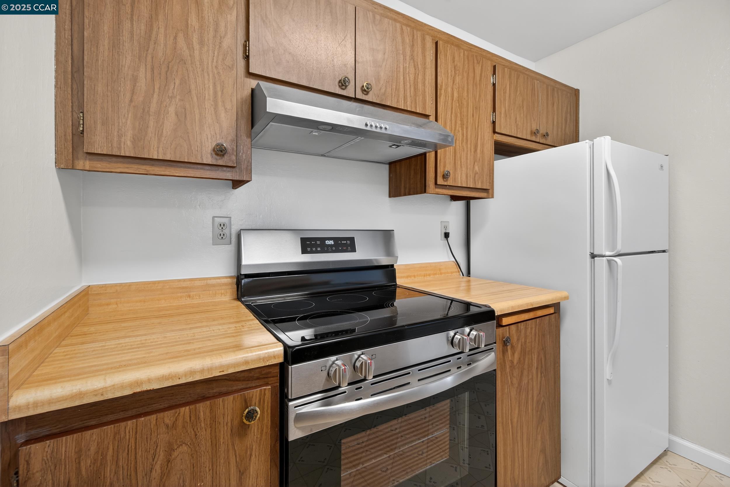 Photo #9: 41106945 Listing: Photo #9