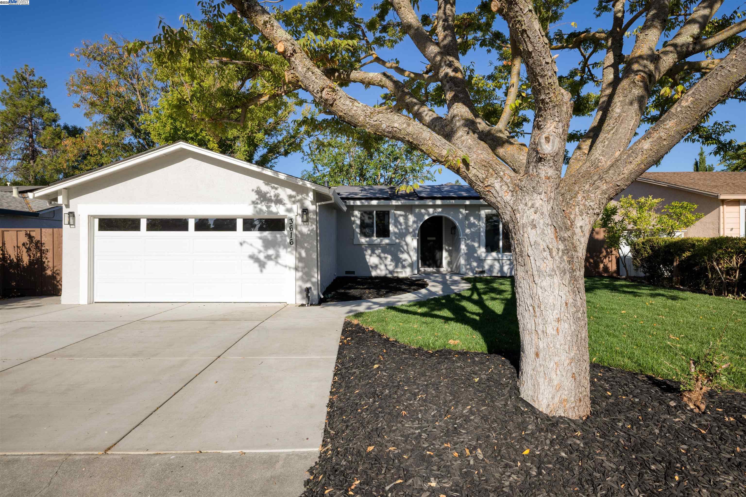 Detail Gallery Image 2 of 38 For 3616 Glacier Ct, Pleasanton,  CA 94588 - 3 Beds | 2 Baths