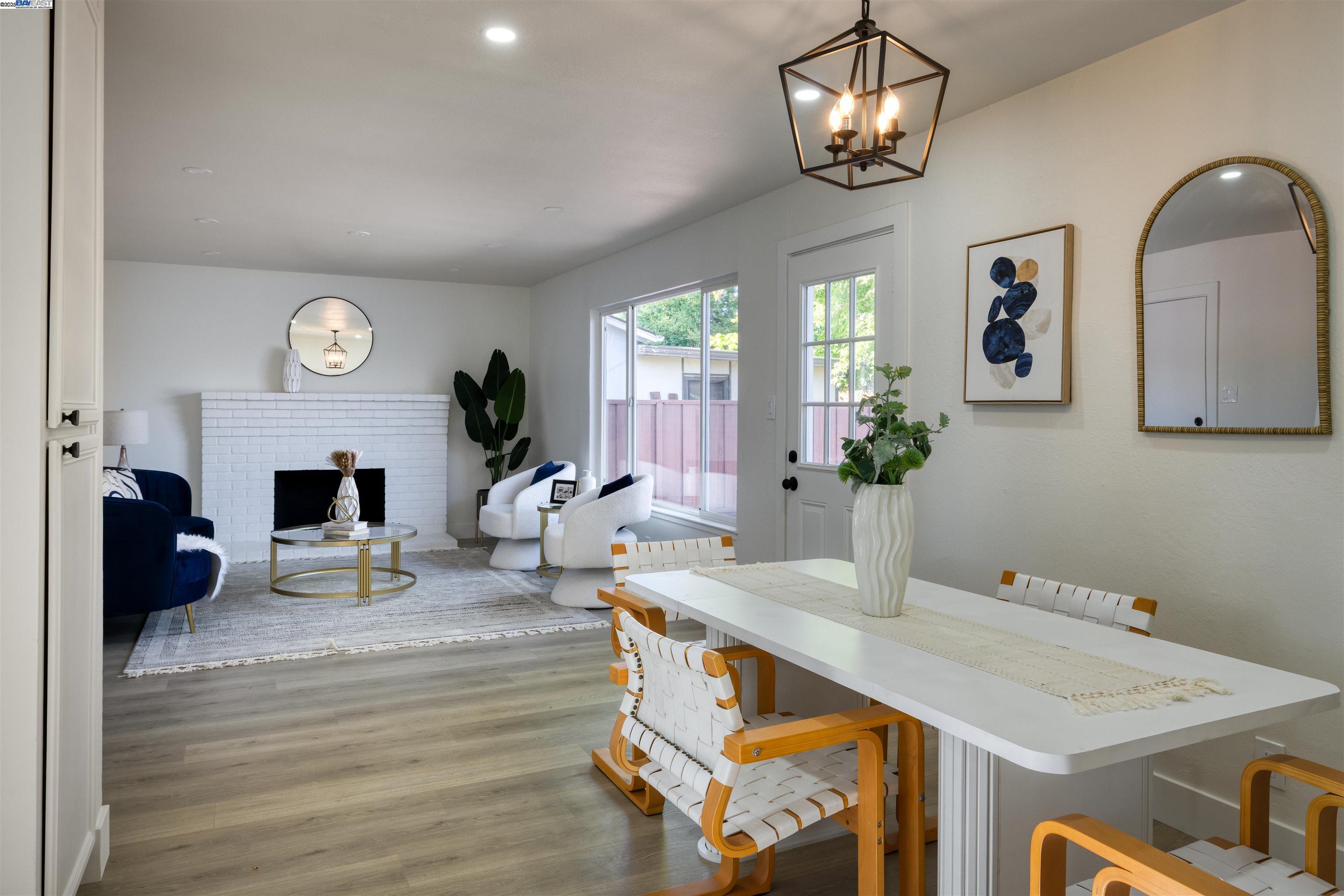 Detail Gallery Image 13 of 38 For 3616 Glacier Ct, Pleasanton,  CA 94588 - 3 Beds | 2 Baths