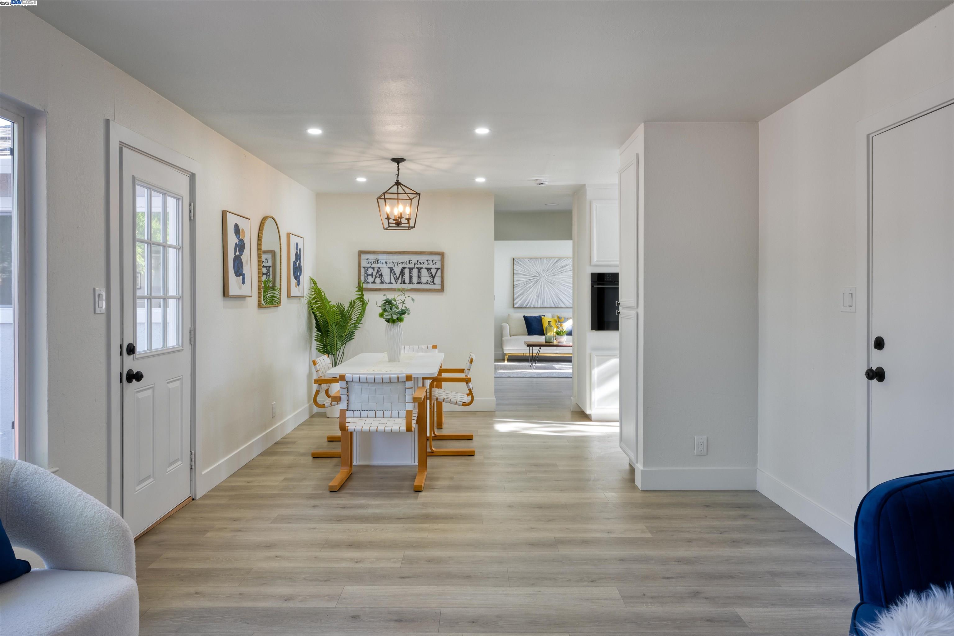 Detail Gallery Image 19 of 38 For 3616 Glacier Ct, Pleasanton,  CA 94588 - 3 Beds | 2 Baths