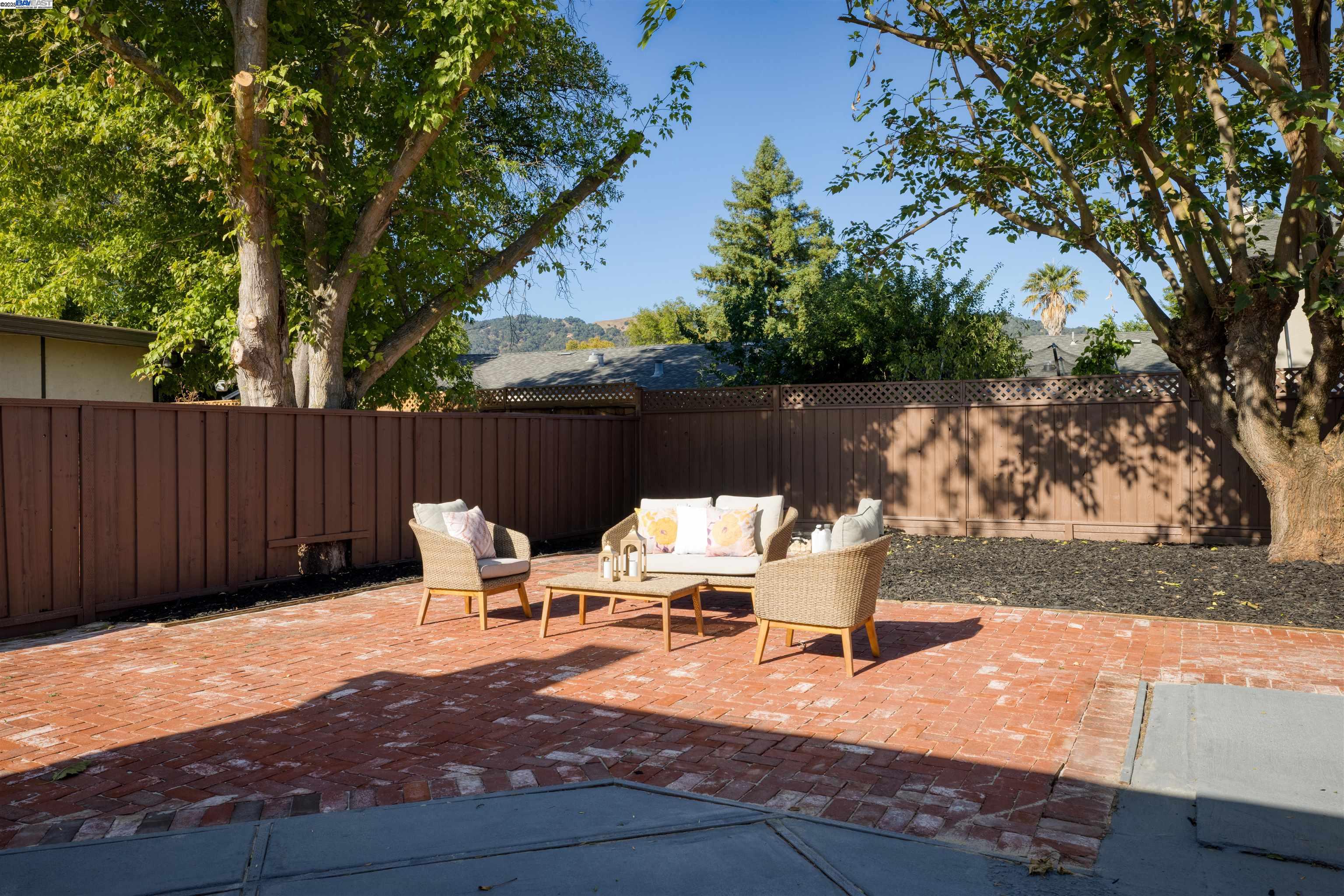 Detail Gallery Image 30 of 38 For 3616 Glacier Ct, Pleasanton,  CA 94588 - 3 Beds | 2 Baths