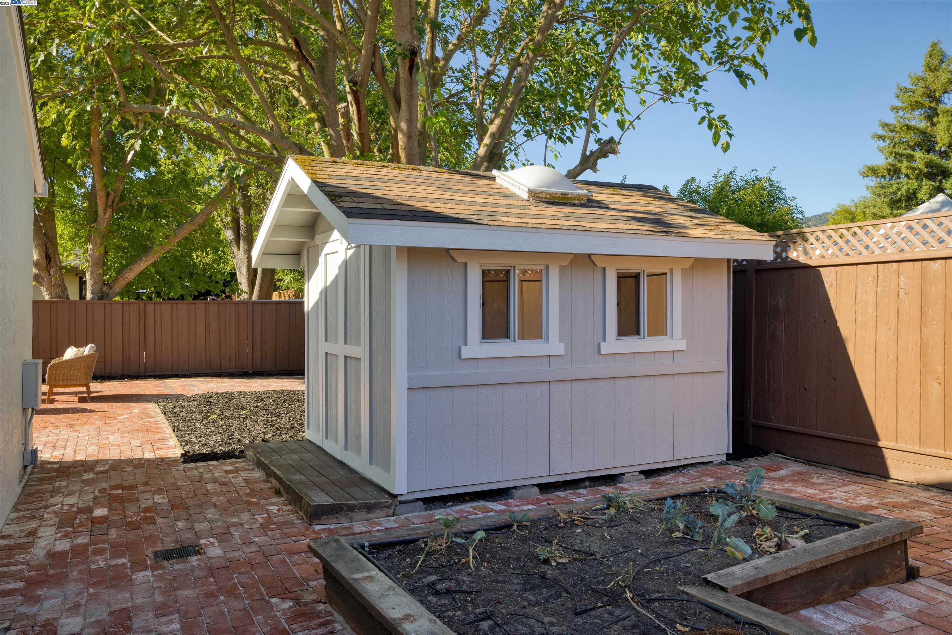 Detail Gallery Image 37 of 38 For 3616 Glacier Ct, Pleasanton,  CA 94588 - 3 Beds | 2 Baths