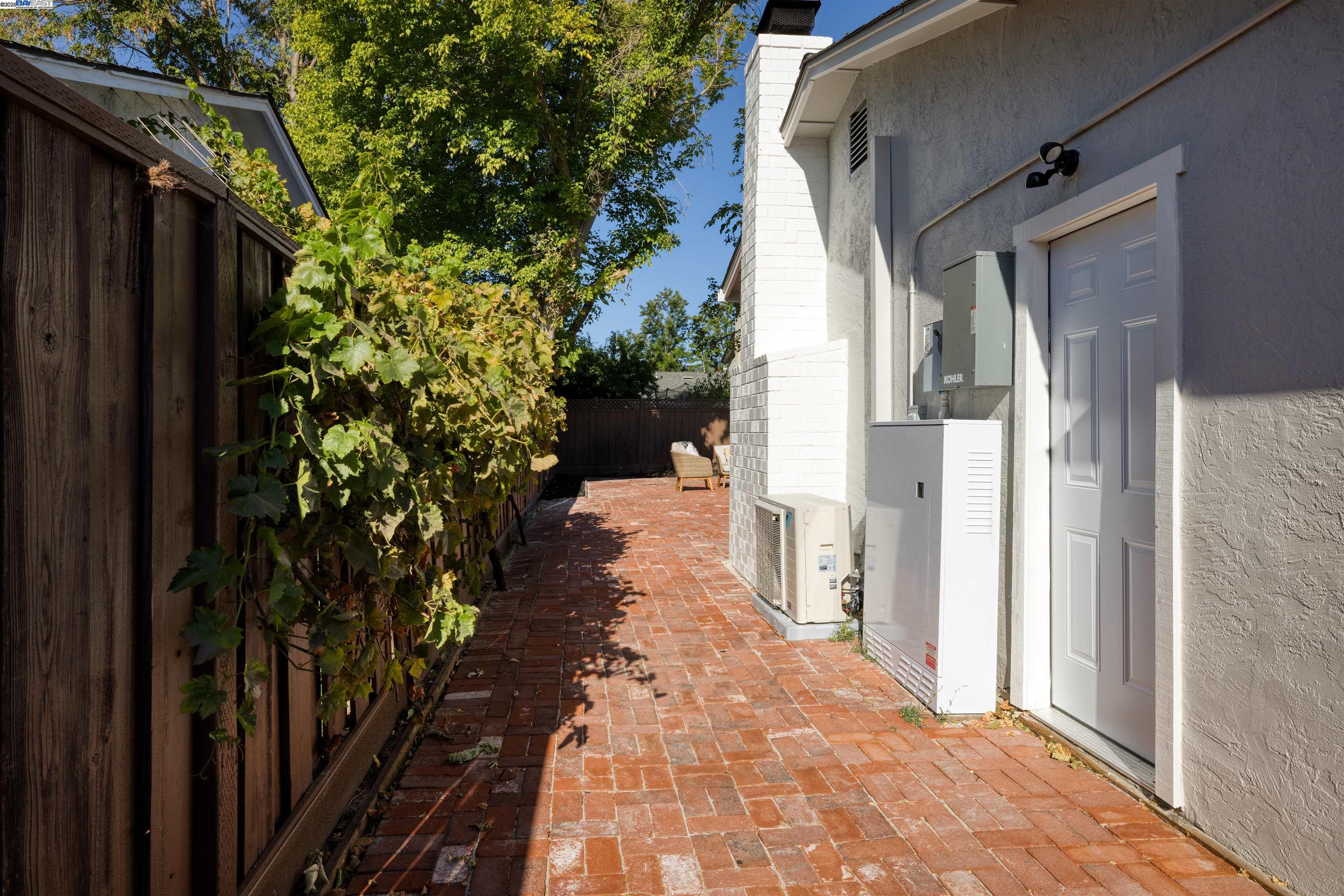 Detail Gallery Image 38 of 38 For 3616 Glacier Ct, Pleasanton,  CA 94588 - 3 Beds | 2 Baths