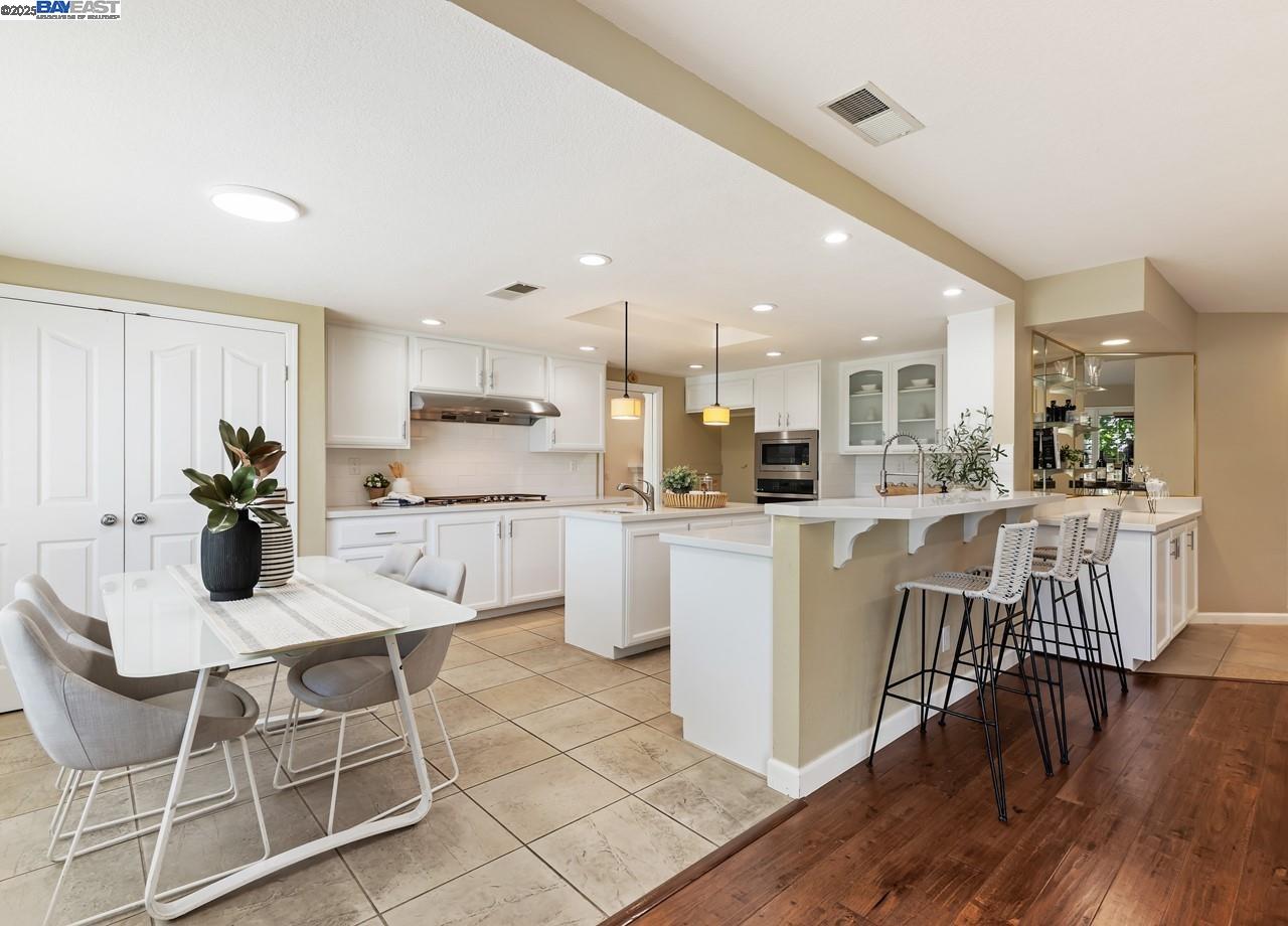 Detail Gallery Image 19 of 59 For 1143 Cheshire Cir, Danville,  CA 94506 - 4 Beds | 3 Baths