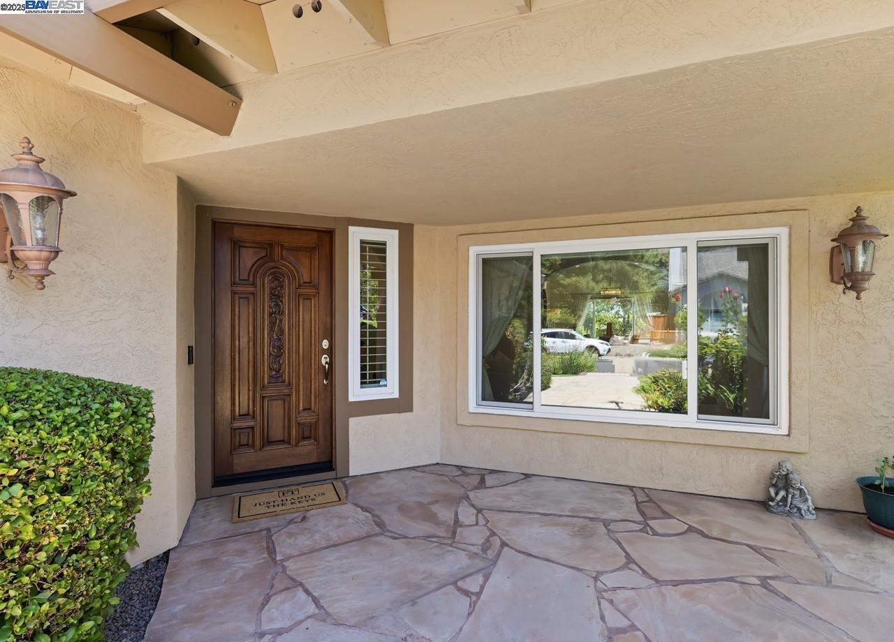 Detail Gallery Image 5 of 59 For 1143 Cheshire Cir, Danville,  CA 94506 - 4 Beds | 3 Baths