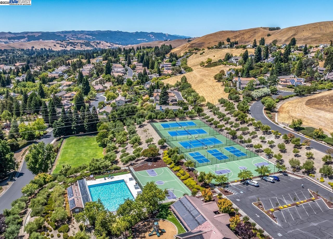 Detail Gallery Image 58 of 59 For 1143 Cheshire Cir, Danville,  CA 94506 - 4 Beds | 3 Baths
