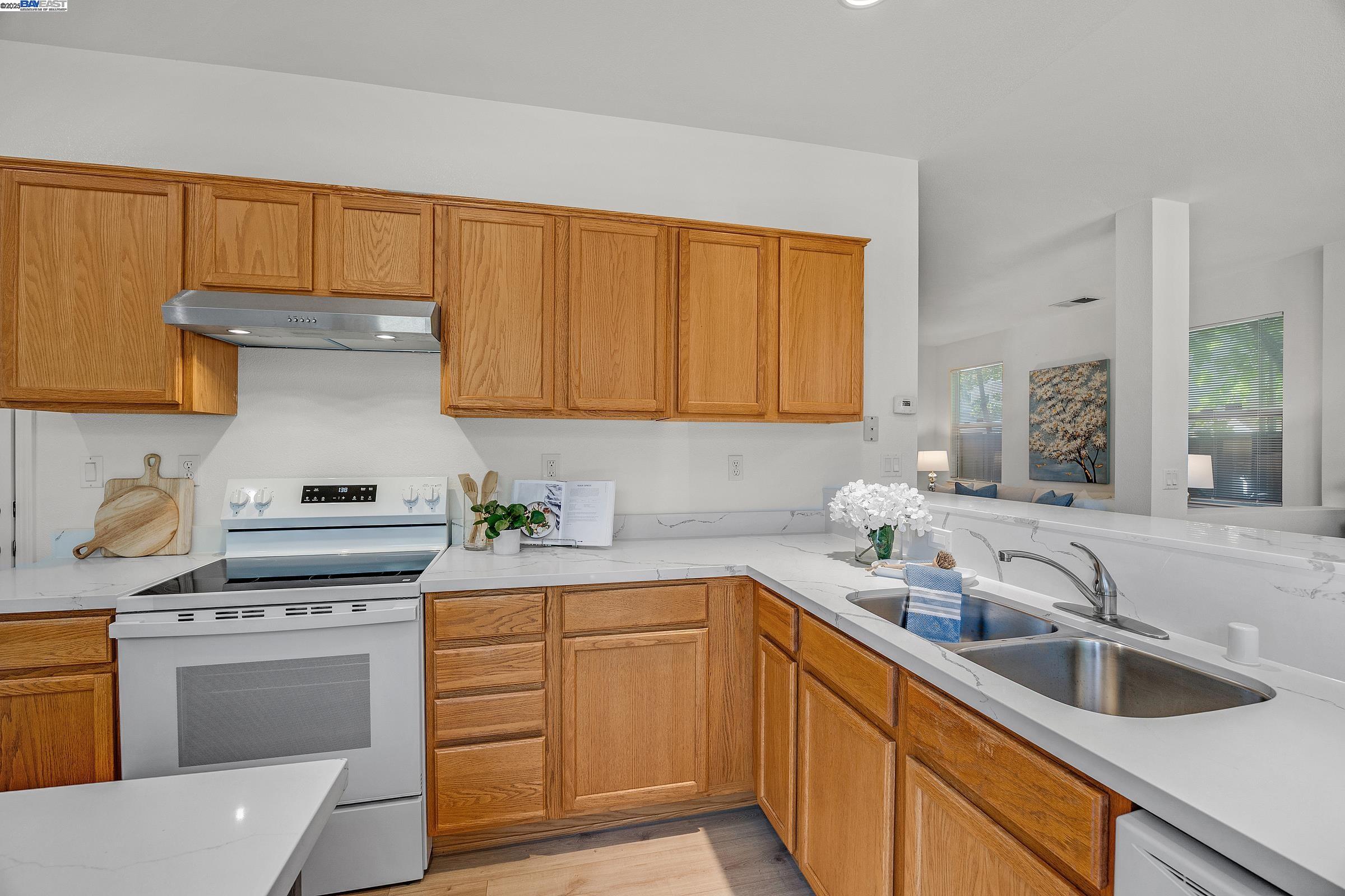 Detail Gallery Image 11 of 36 For 961 William Dr, San Lorenzo,  CA 94580 - 3 Beds | 2/1 Baths