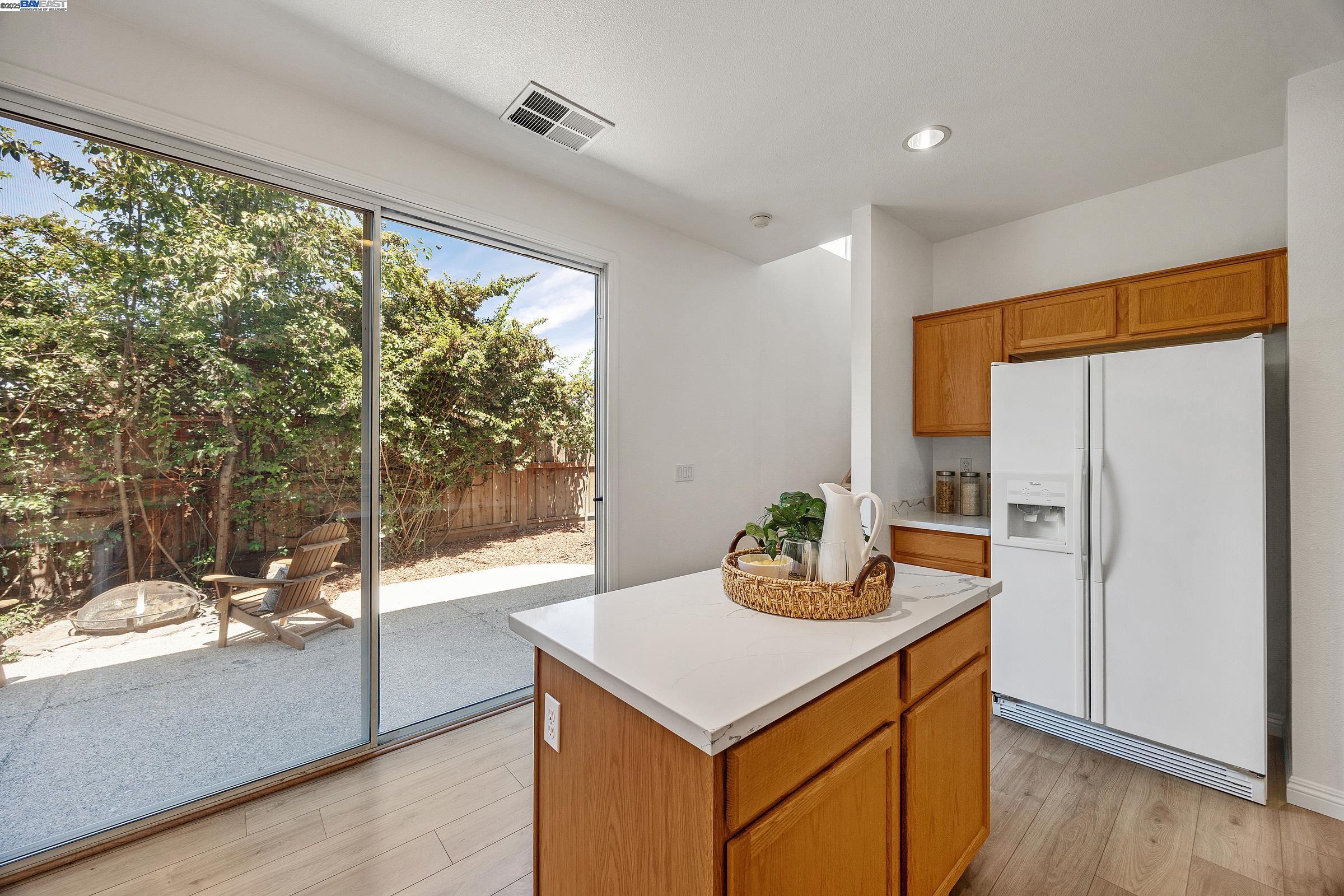 Detail Gallery Image 13 of 36 For 961 William Dr, San Lorenzo,  CA 94580 - 3 Beds | 2/1 Baths