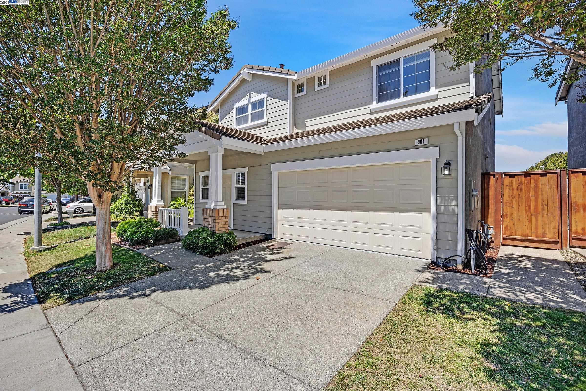 Detail Gallery Image 3 of 36 For 961 William Dr, San Lorenzo,  CA 94580 - 3 Beds | 2/1 Baths