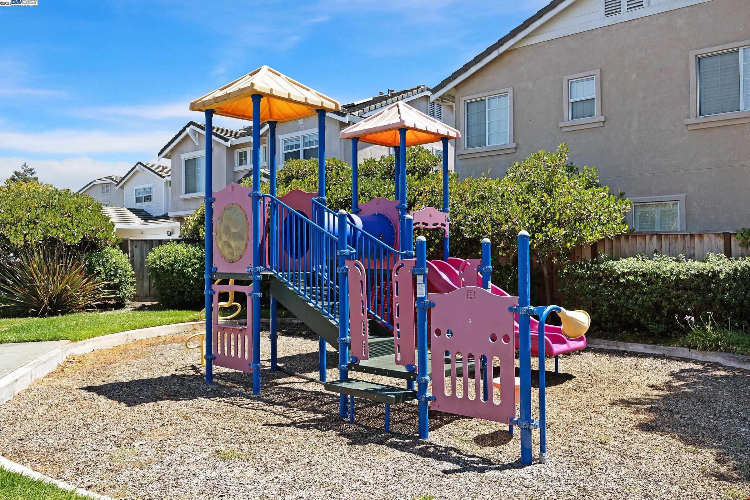 Detail Gallery Image 36 of 36 For 961 William Dr, San Lorenzo,  CA 94580 - 3 Beds | 2/1 Baths