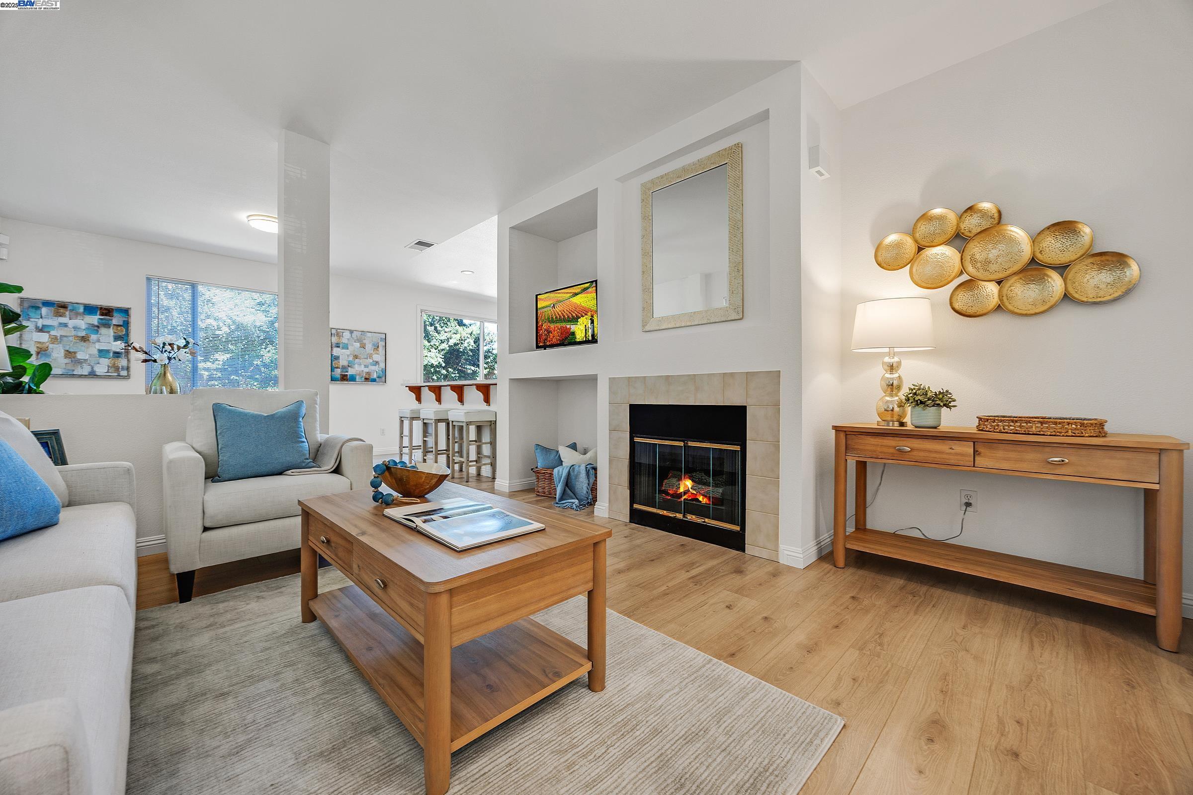 Detail Gallery Image 5 of 36 For 961 William Dr, San Lorenzo,  CA 94580 - 3 Beds | 2/1 Baths
