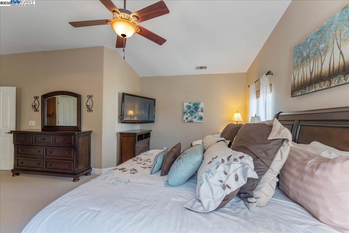 Detail Gallery Image 17 of 25 For 6426 Owl Way, Livermore,  CA 94551 - 4 Beds | 2/1 Baths