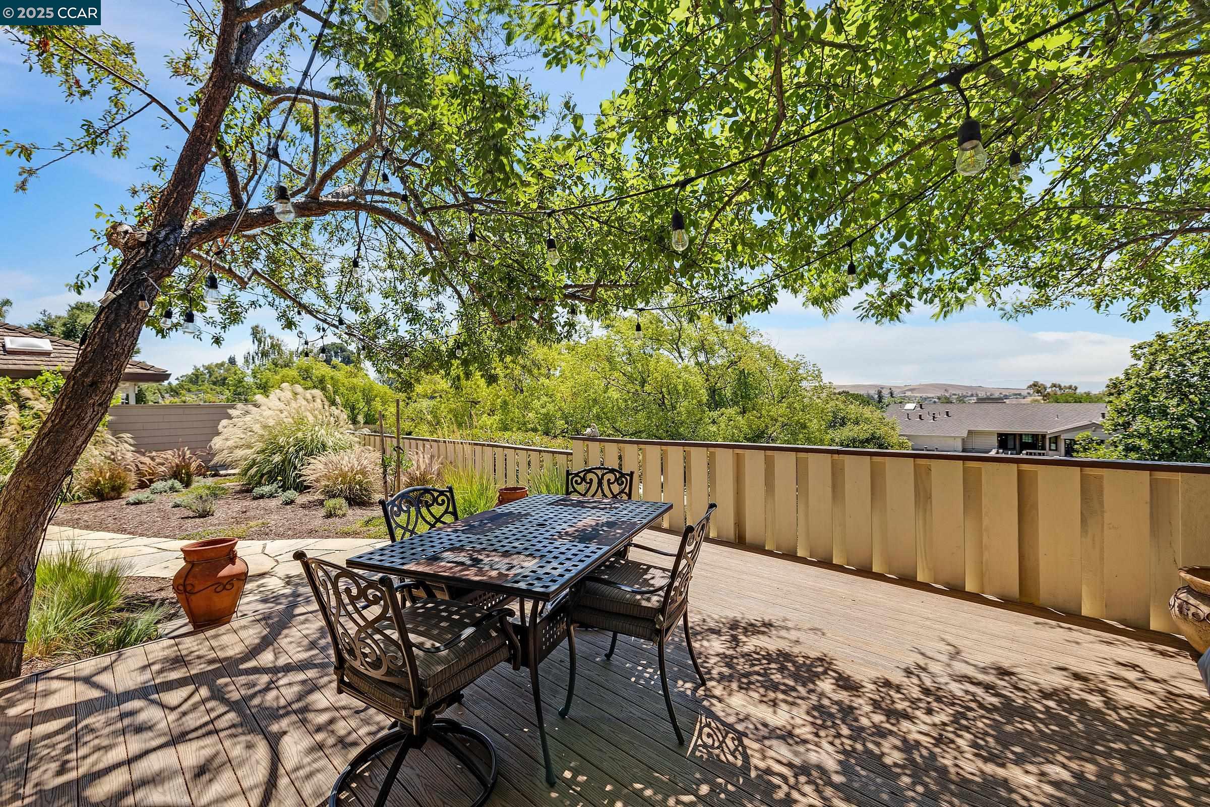 Detail Gallery Image 26 of 42 For 7111 via Portada, San Jose,  CA 95135 - 3 Beds | 2 Baths
