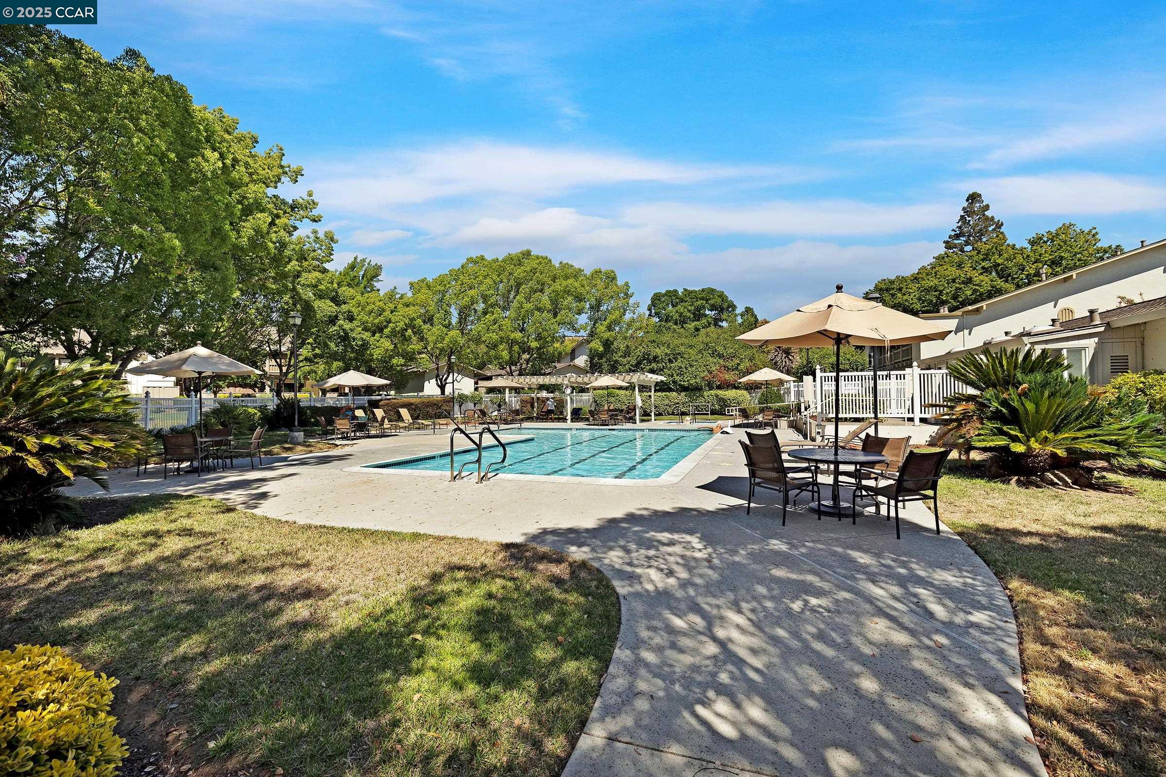 Detail Gallery Image 38 of 42 For 7111 via Portada, San Jose,  CA 95135 - 3 Beds | 2 Baths
