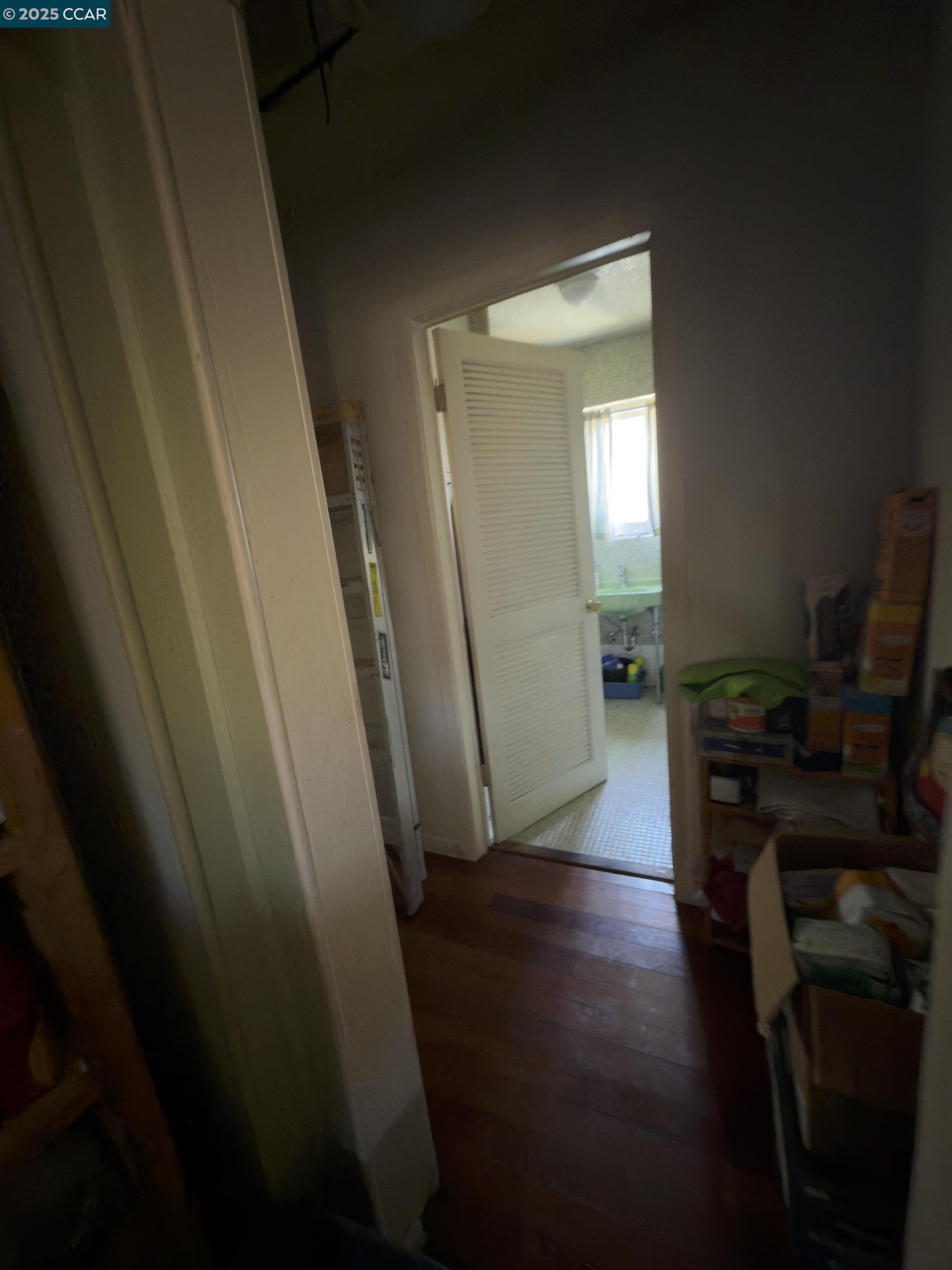 Detail Gallery Image 7 of 27 For 218 Macdonald Ave, Daly City,  CA 94014 - 2 Beds | 1 Baths