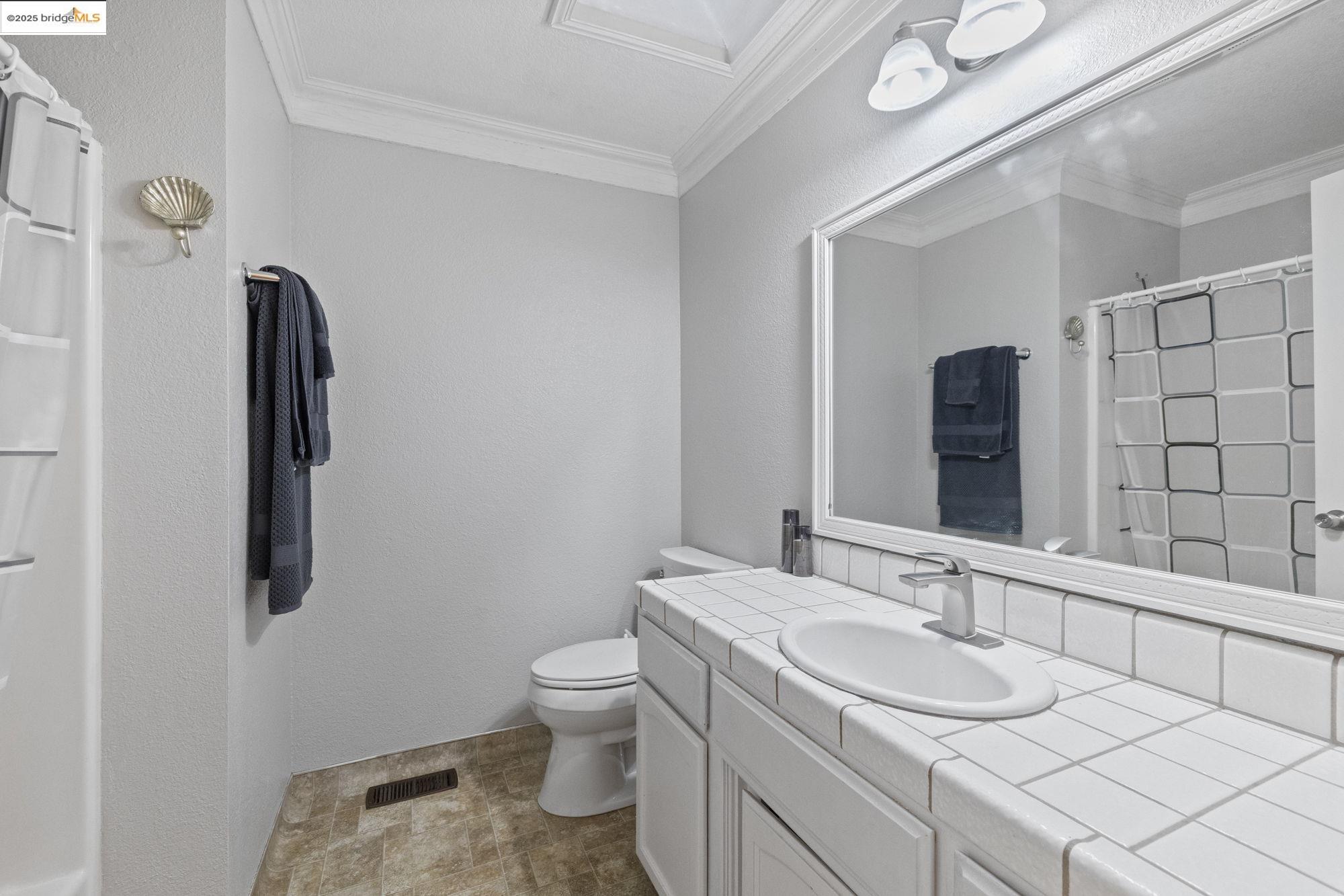 Detail Gallery Image 19 of 47 For 14130 Oak Knoll Rd, Sonora,  CA 95370 - 3 Beds | 2 Baths