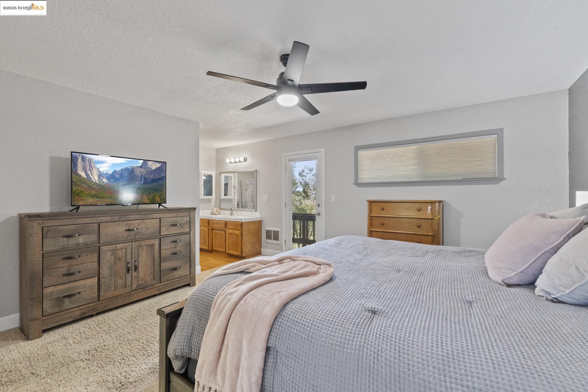 Detail Gallery Image 24 of 47 For 14130 Oak Knoll Rd, Sonora,  CA 95370 - 3 Beds | 2 Baths