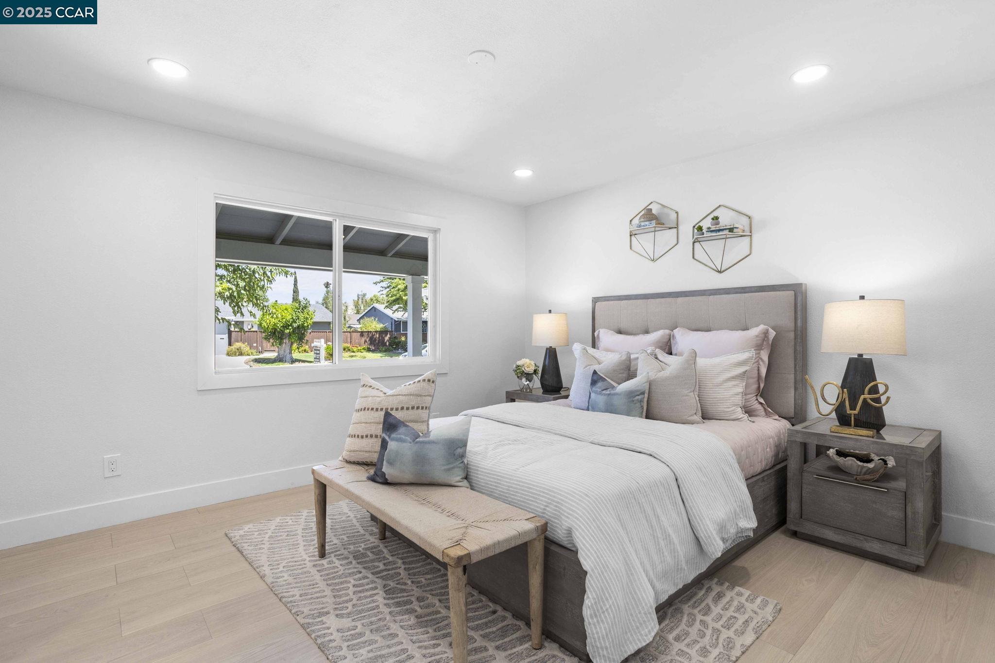 Detail Gallery Image 21 of 38 For 4650 Regina Ln, Concord,  CA 94521 - 3 Beds | 2 Baths
