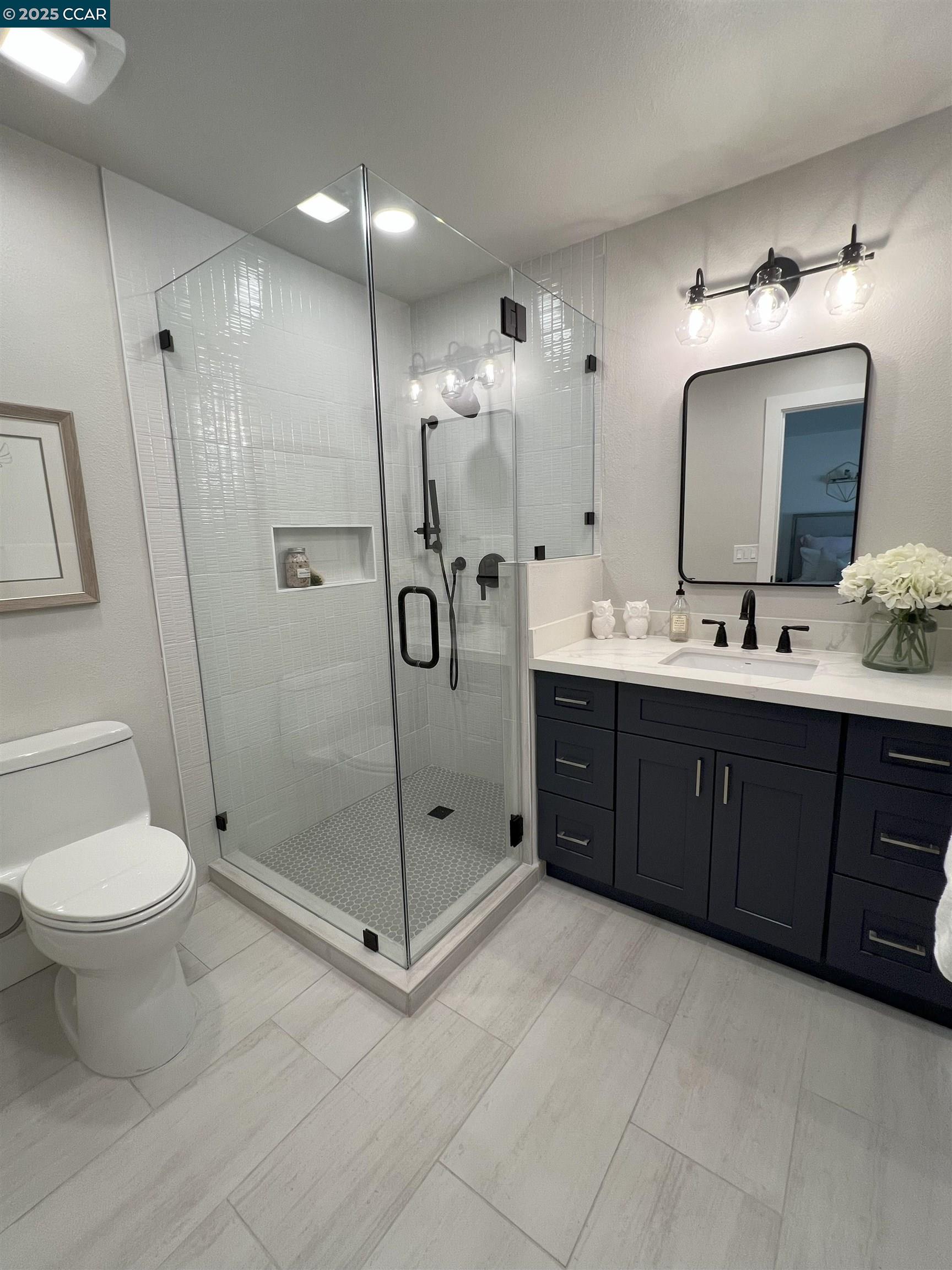 Detail Gallery Image 30 of 38 For 4650 Regina Ln, Concord,  CA 94521 - 3 Beds | 2 Baths