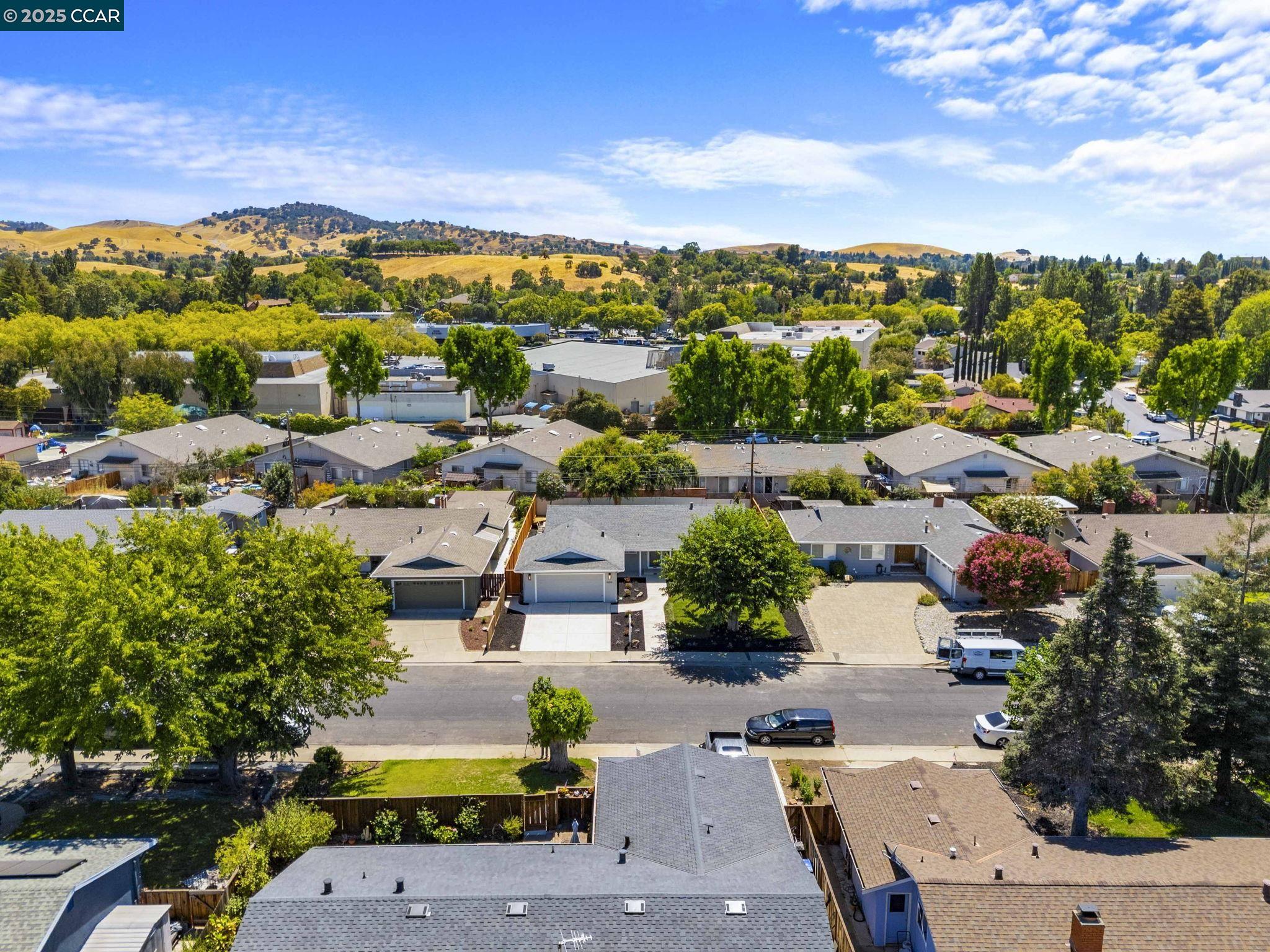 Detail Gallery Image 37 of 38 For 4650 Regina Ln, Concord,  CA 94521 - 3 Beds | 2 Baths