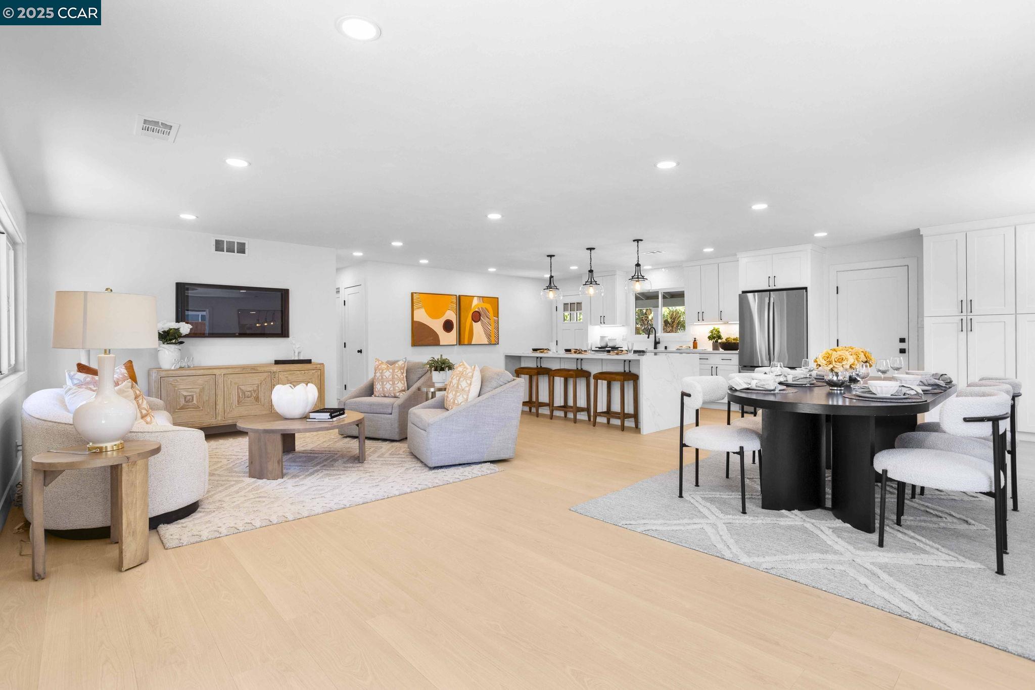 Detail Gallery Image 7 of 38 For 4650 Regina Ln, Concord,  CA 94521 - 3 Beds | 2 Baths