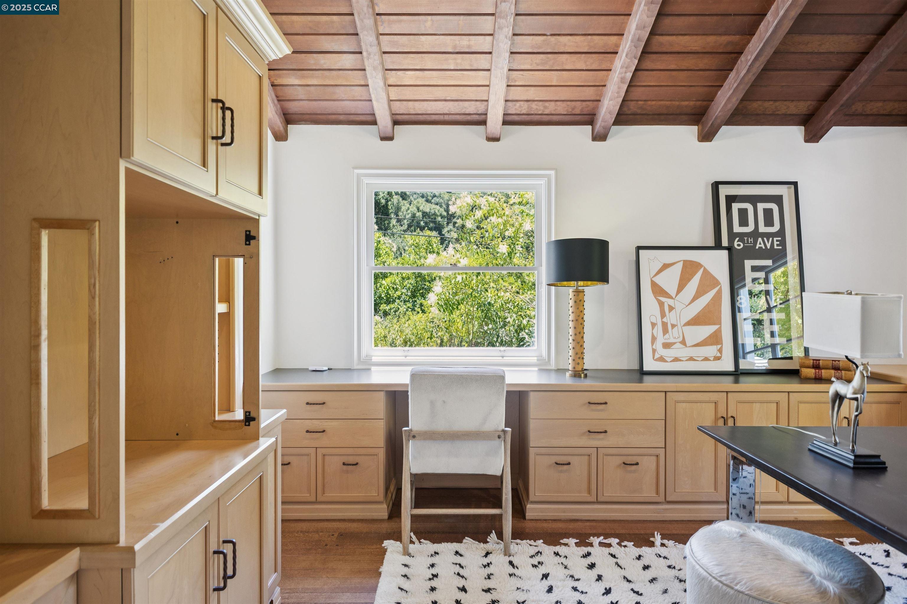 Detail Gallery Image 21 of 46 For 4 El Verano, Orinda,  CA 94563 - 4 Beds | 2/1 Baths