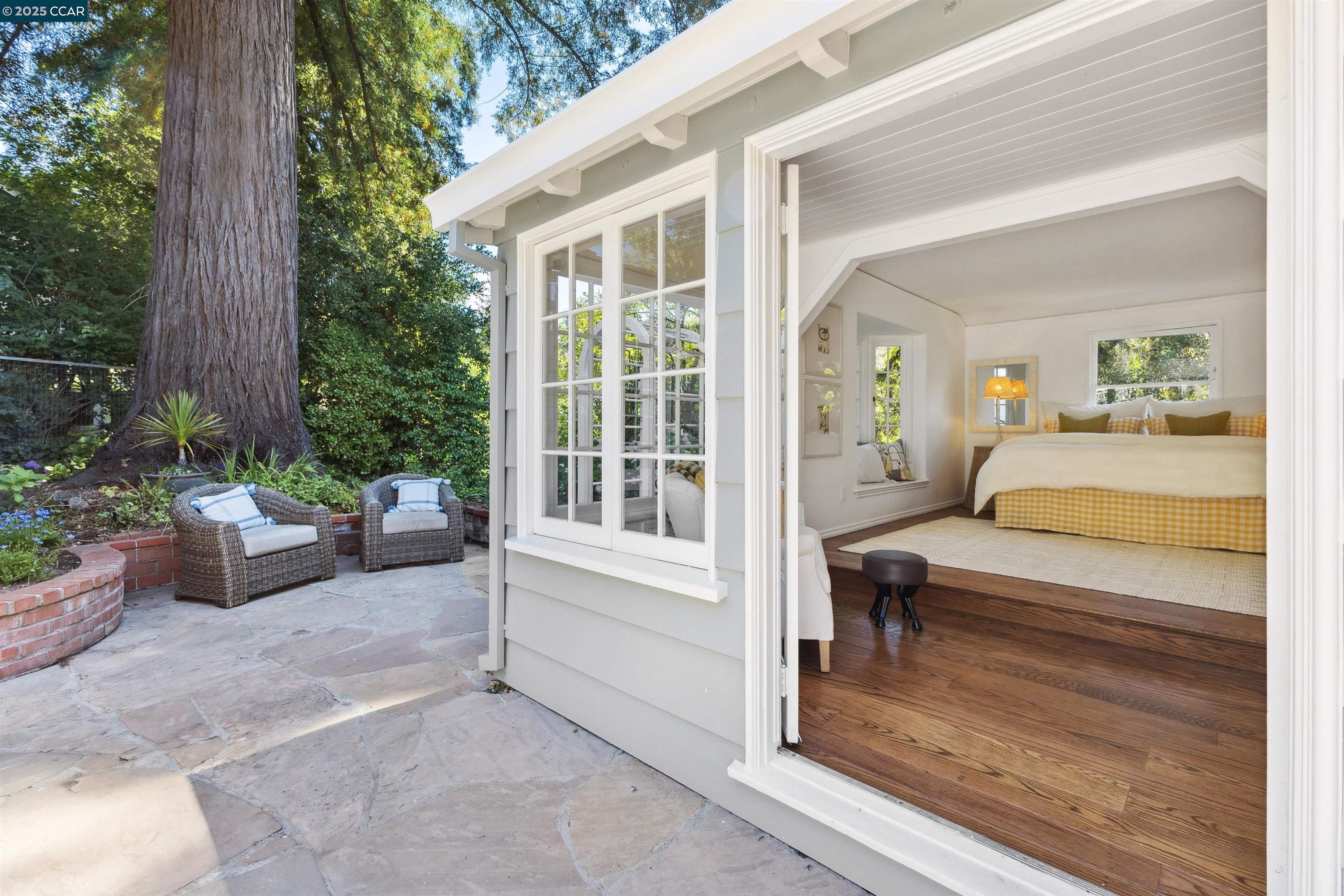 Detail Gallery Image 24 of 46 For 4 El Verano, Orinda,  CA 94563 - 4 Beds | 2/1 Baths