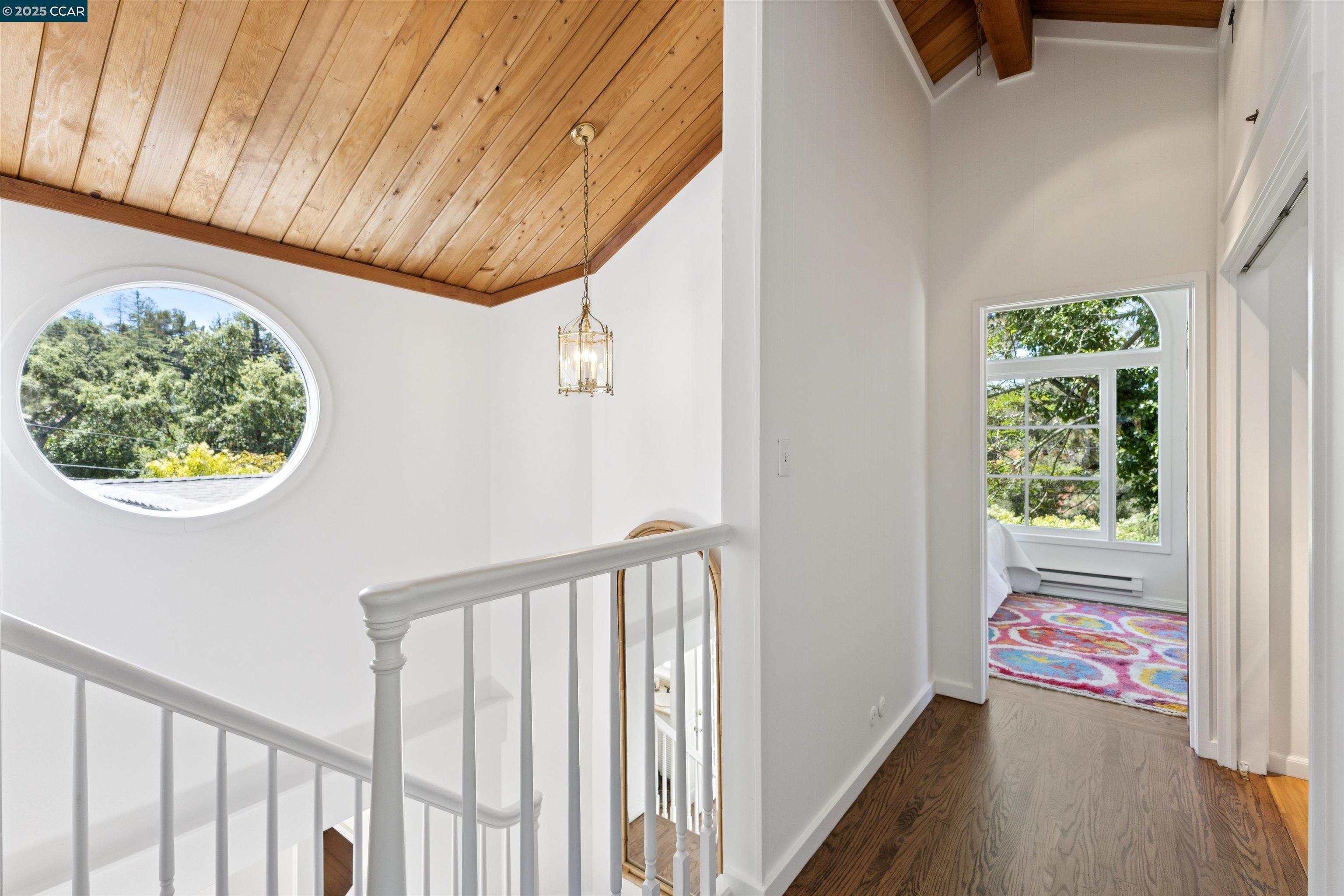 Detail Gallery Image 30 of 46 For 4 El Verano, Orinda,  CA 94563 - 4 Beds | 2/1 Baths