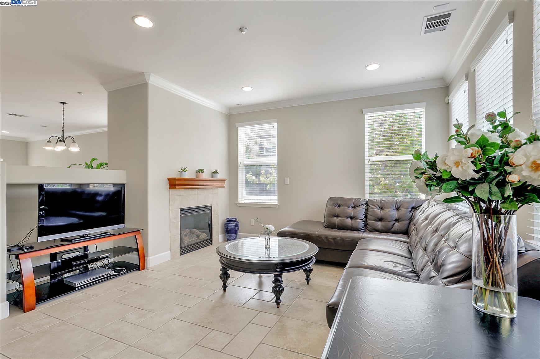 Detail Gallery Image 17 of 23 For 6320 Byron Ln, San Ramon,  CA 94582 - 4 Beds | 3 Baths