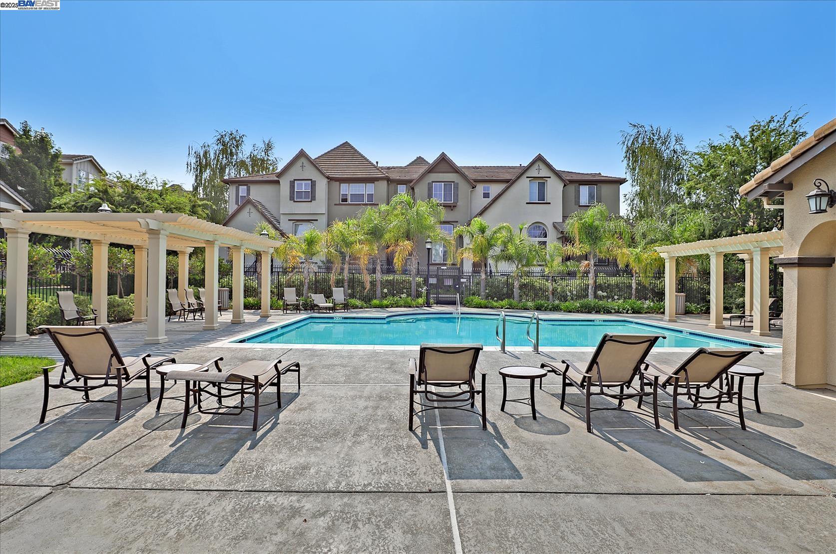 Detail Gallery Image 21 of 23 For 6320 Byron Ln, San Ramon,  CA 94582 - 4 Beds | 3 Baths