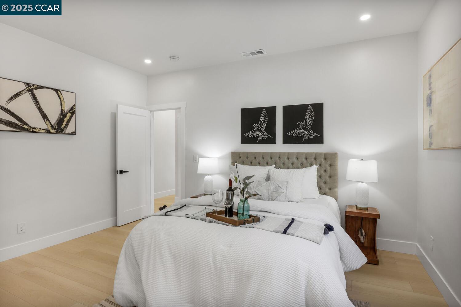 Detail Gallery Image 15 of 27 For 2155 Rosedale Ave, Oakland,  CA 94601 - 3 Beds | 2 Baths