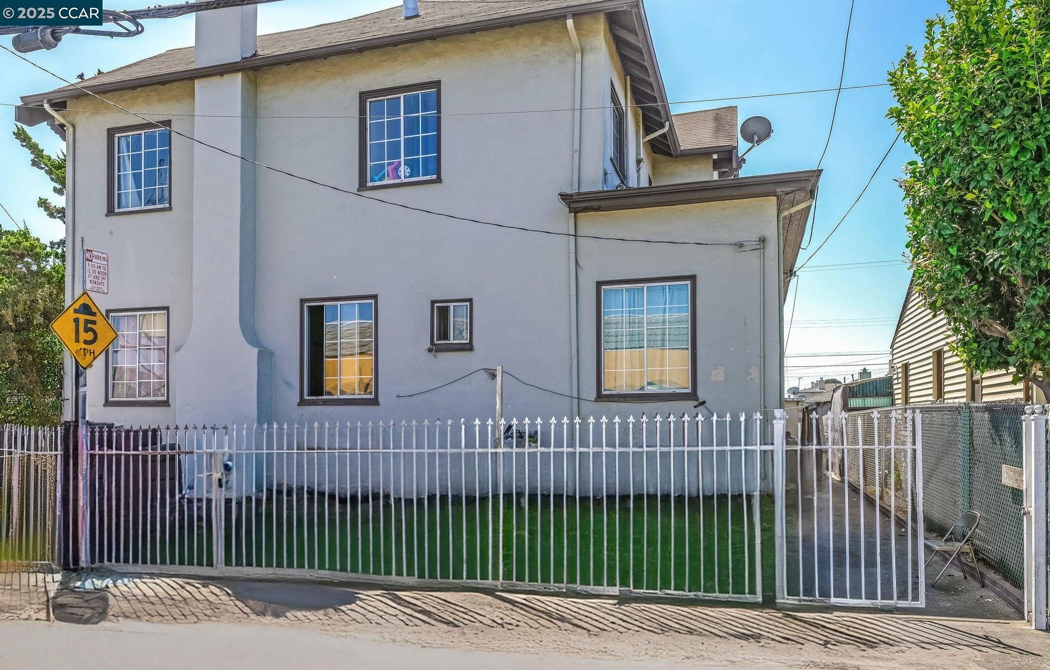 Detail Gallery Image 2 of 2 For 1362 104th Ave, Oakland,  CA 94603 - – Beds | – Baths