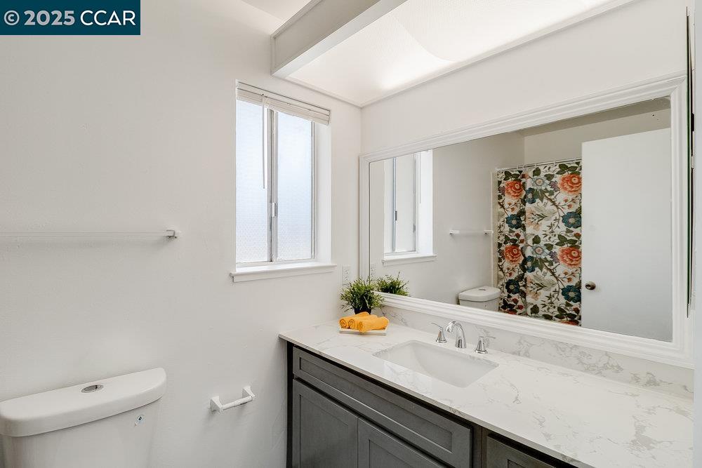 Detail Gallery Image 26 of 30 For 4524 Bell Ct, Richmond,  CA 94804 - 3 Beds | 2 Baths