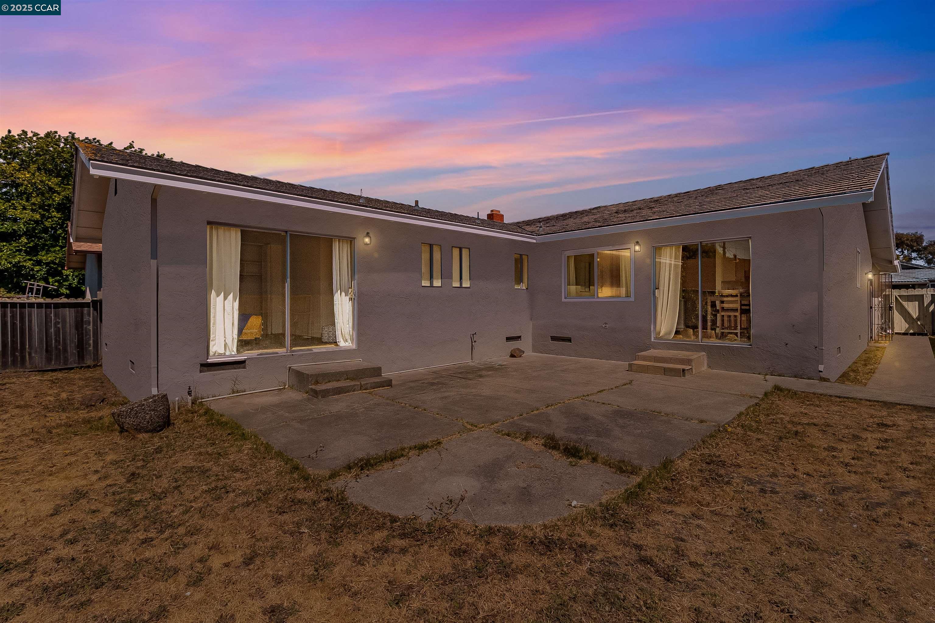 Detail Gallery Image 28 of 30 For 4524 Bell Ct, Richmond,  CA 94804 - 3 Beds | 2 Baths