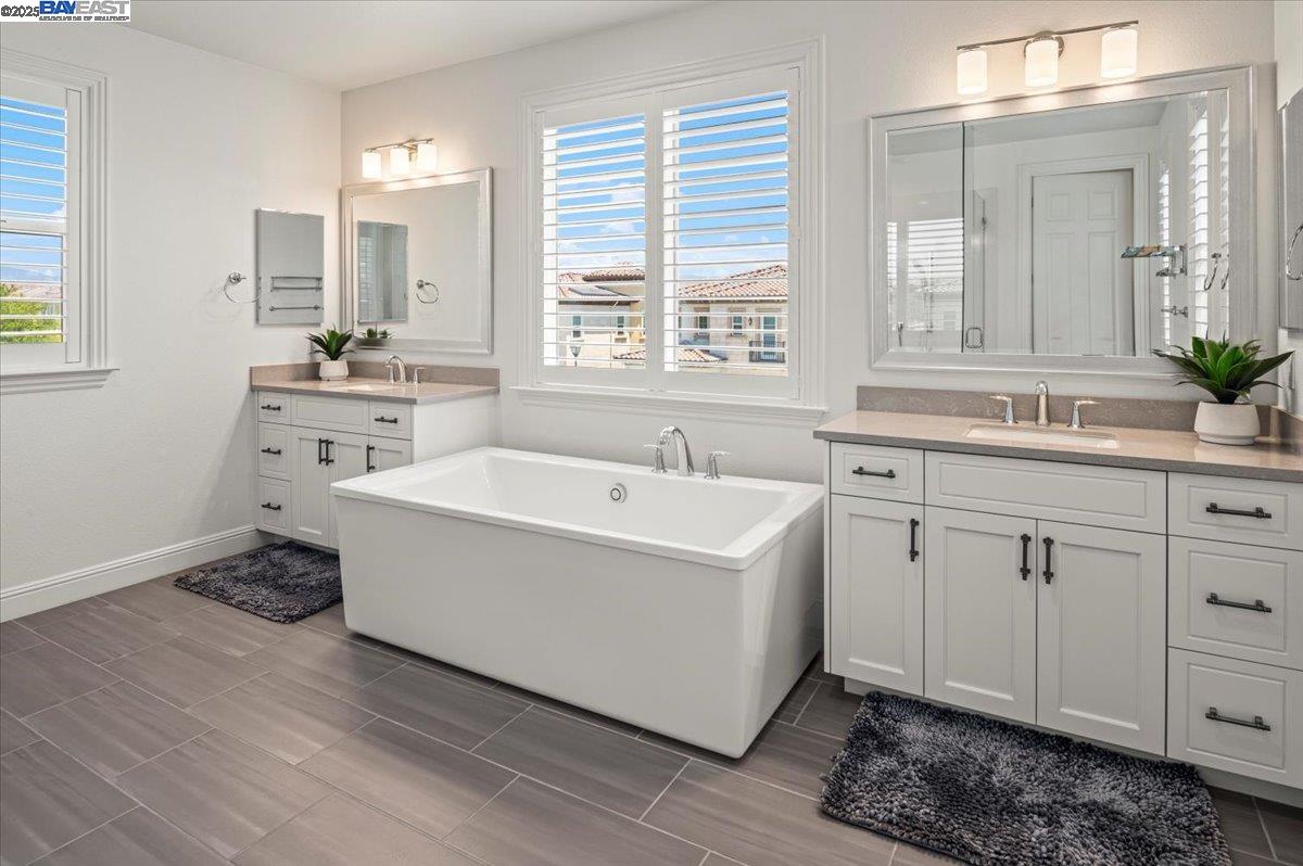Detail Gallery Image 31 of 54 For 264 Zinnia Ct, San Ramon,  CA 94582 - 4 Beds | 3/1 Baths