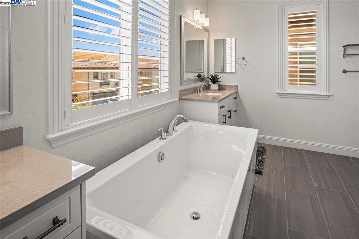 Detail Gallery Image 33 of 54 For 264 Zinnia Ct, San Ramon,  CA 94582 - 4 Beds | 3/1 Baths