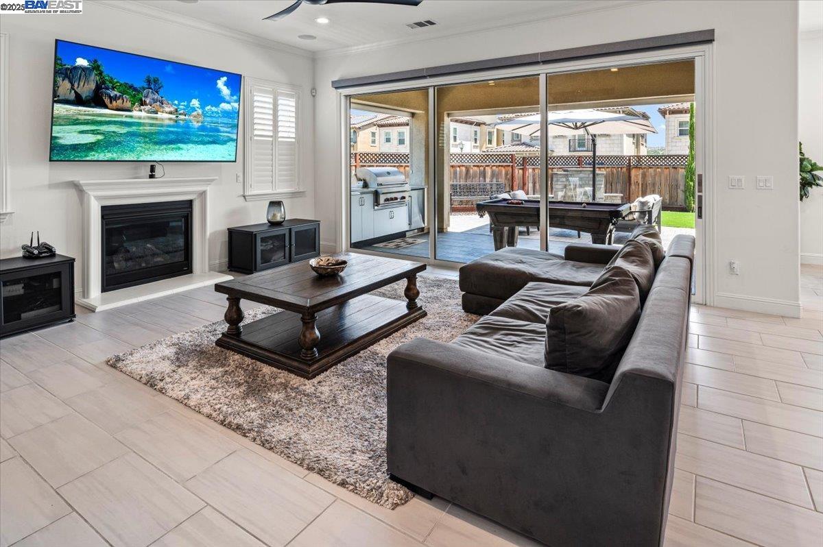 Detail Gallery Image 8 of 54 For 264 Zinnia Ct, San Ramon,  CA 94582 - 4 Beds | 3/1 Baths