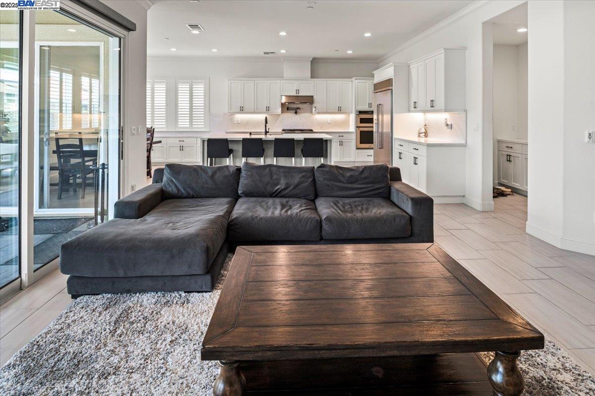 Detail Gallery Image 9 of 54 For 264 Zinnia Ct, San Ramon,  CA 94582 - 4 Beds | 3/1 Baths