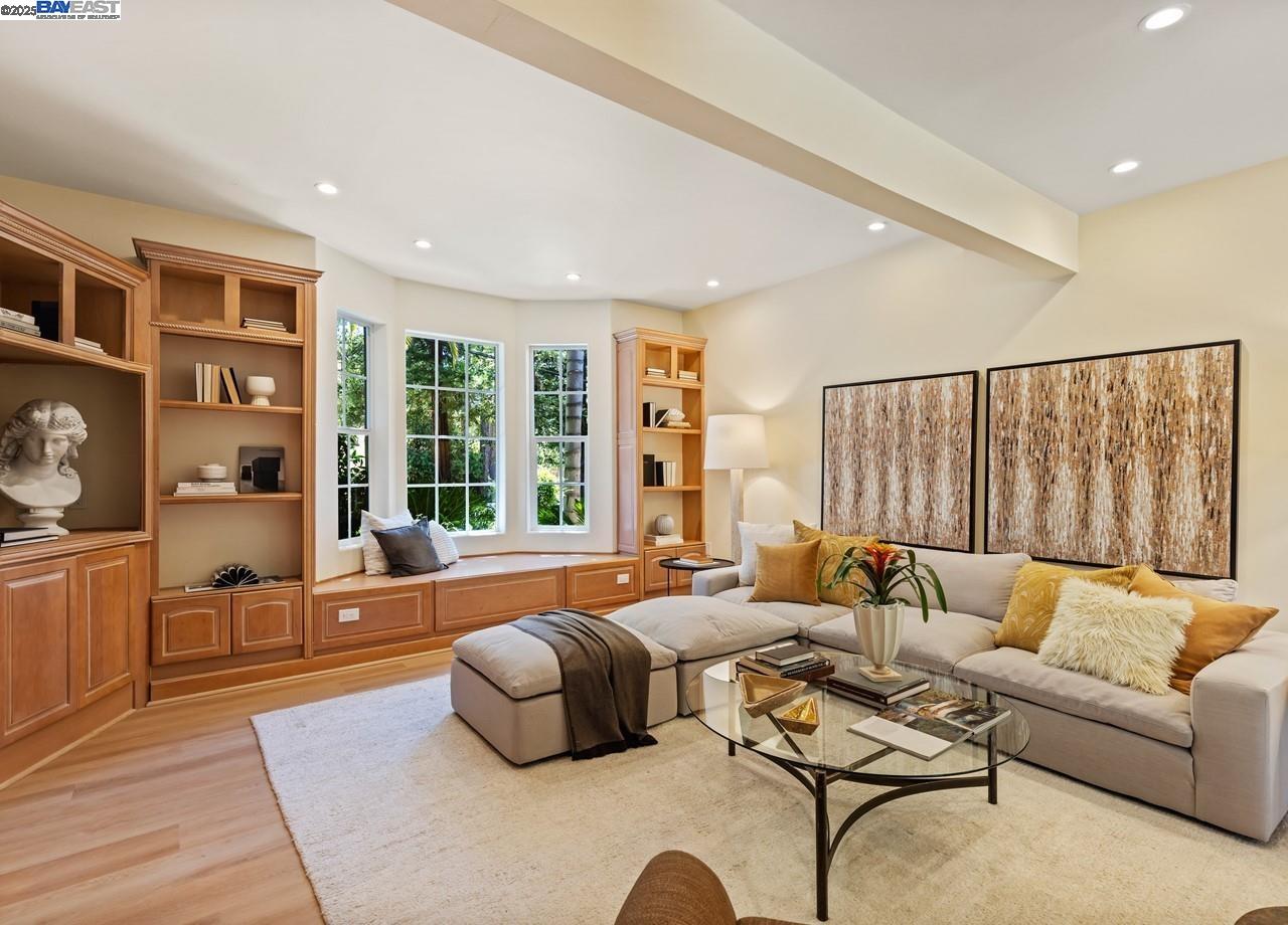 Detail Gallery Image 17 of 60 For 107 Verde Mesa Dr, Danville,  CA 94526 - 5 Beds | 4/1 Baths