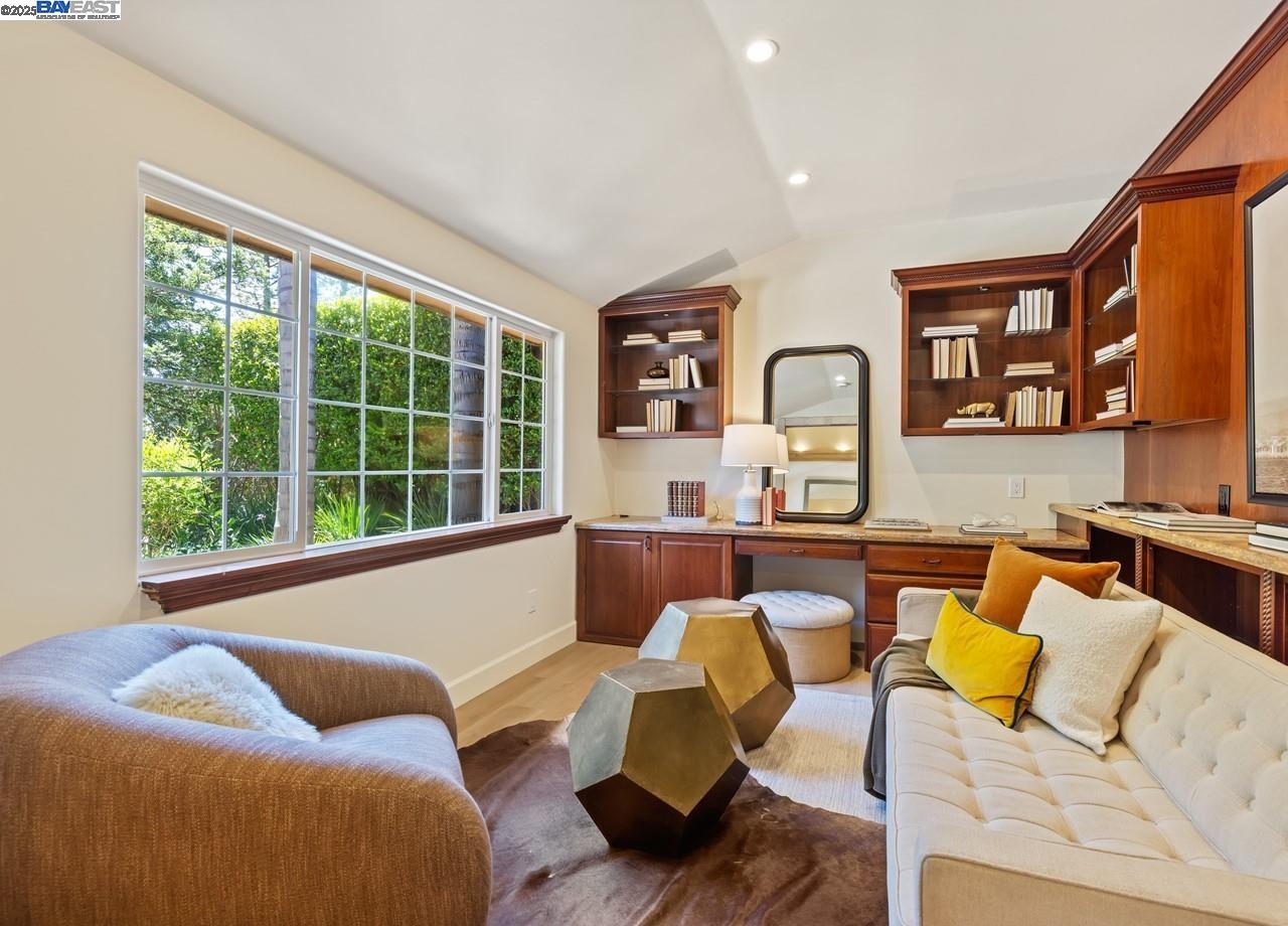 Detail Gallery Image 21 of 60 For 107 Verde Mesa Dr, Danville,  CA 94526 - 5 Beds | 4/1 Baths