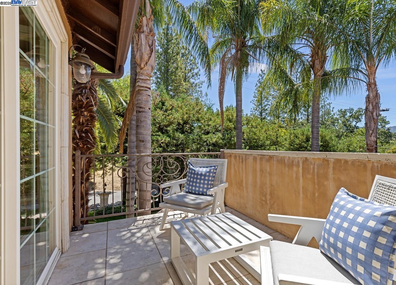 Detail Gallery Image 25 of 60 For 107 Verde Mesa Dr, Danville,  CA 94526 - 5 Beds | 4/1 Baths