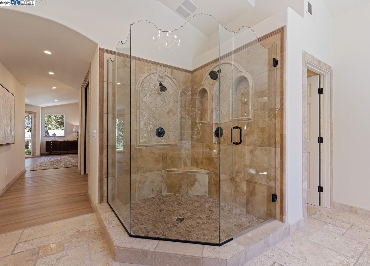 Detail Gallery Image 33 of 60 For 107 Verde Mesa Dr, Danville,  CA 94526 - 5 Beds | 4/1 Baths