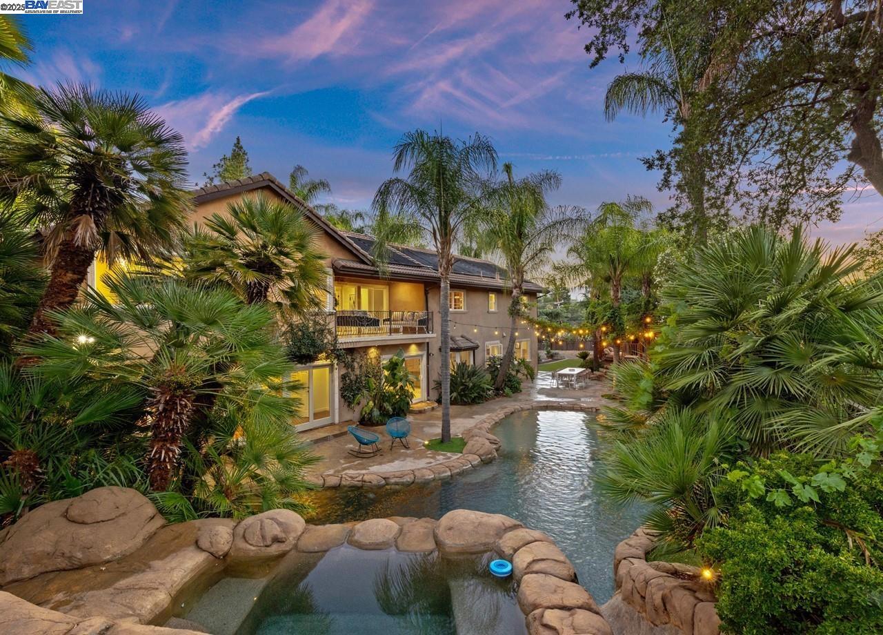 Detail Gallery Image 35 of 60 For 107 Verde Mesa Dr, Danville,  CA 94526 - 5 Beds | 4/1 Baths