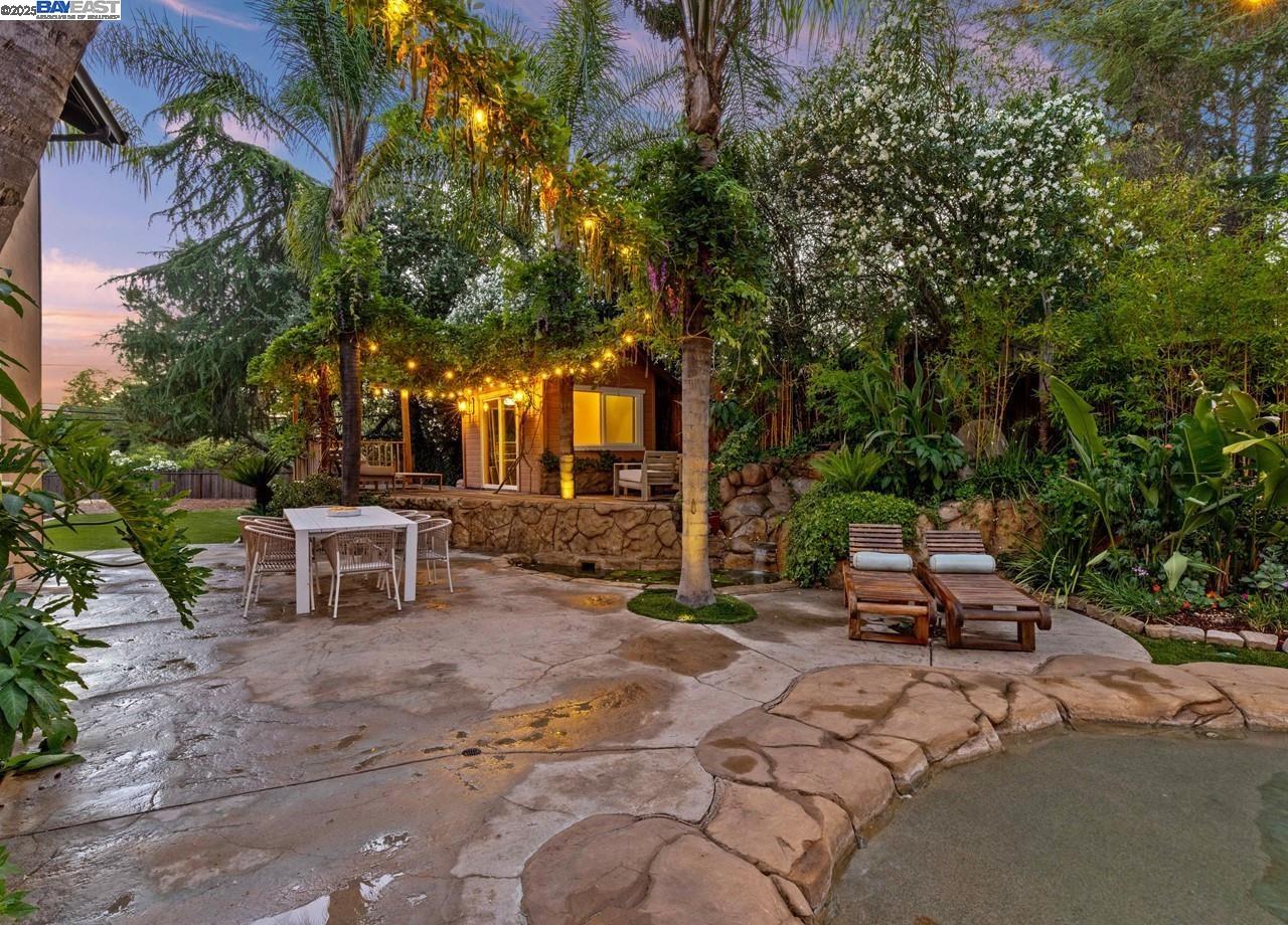 Detail Gallery Image 46 of 60 For 107 Verde Mesa Dr, Danville,  CA 94526 - 5 Beds | 4/1 Baths