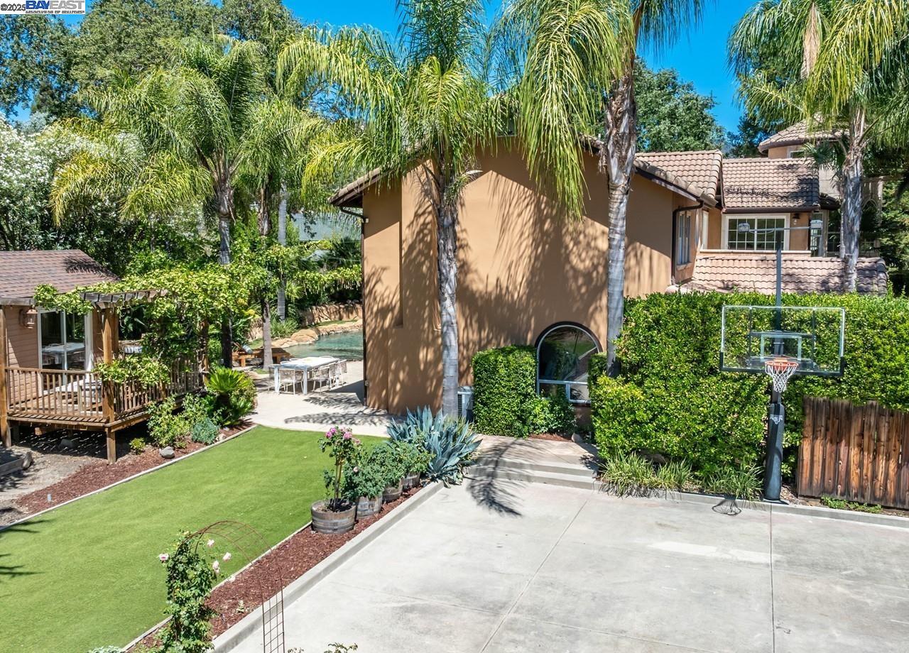 Detail Gallery Image 57 of 60 For 107 Verde Mesa Dr, Danville,  CA 94526 - 5 Beds | 4/1 Baths