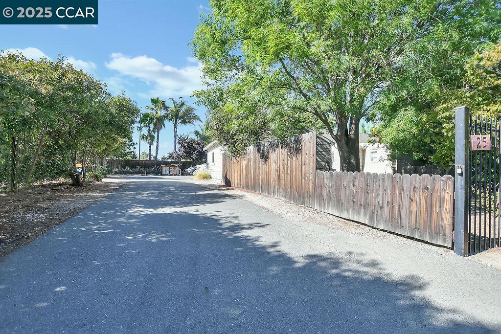 Front Image Thumbnail for CC41106988