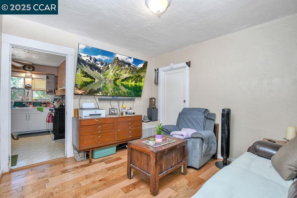 Detail Gallery Image 17 of 29 For 25 Megan Ct, Oakley,  CA 94561 - 3 Beds | 1 Baths