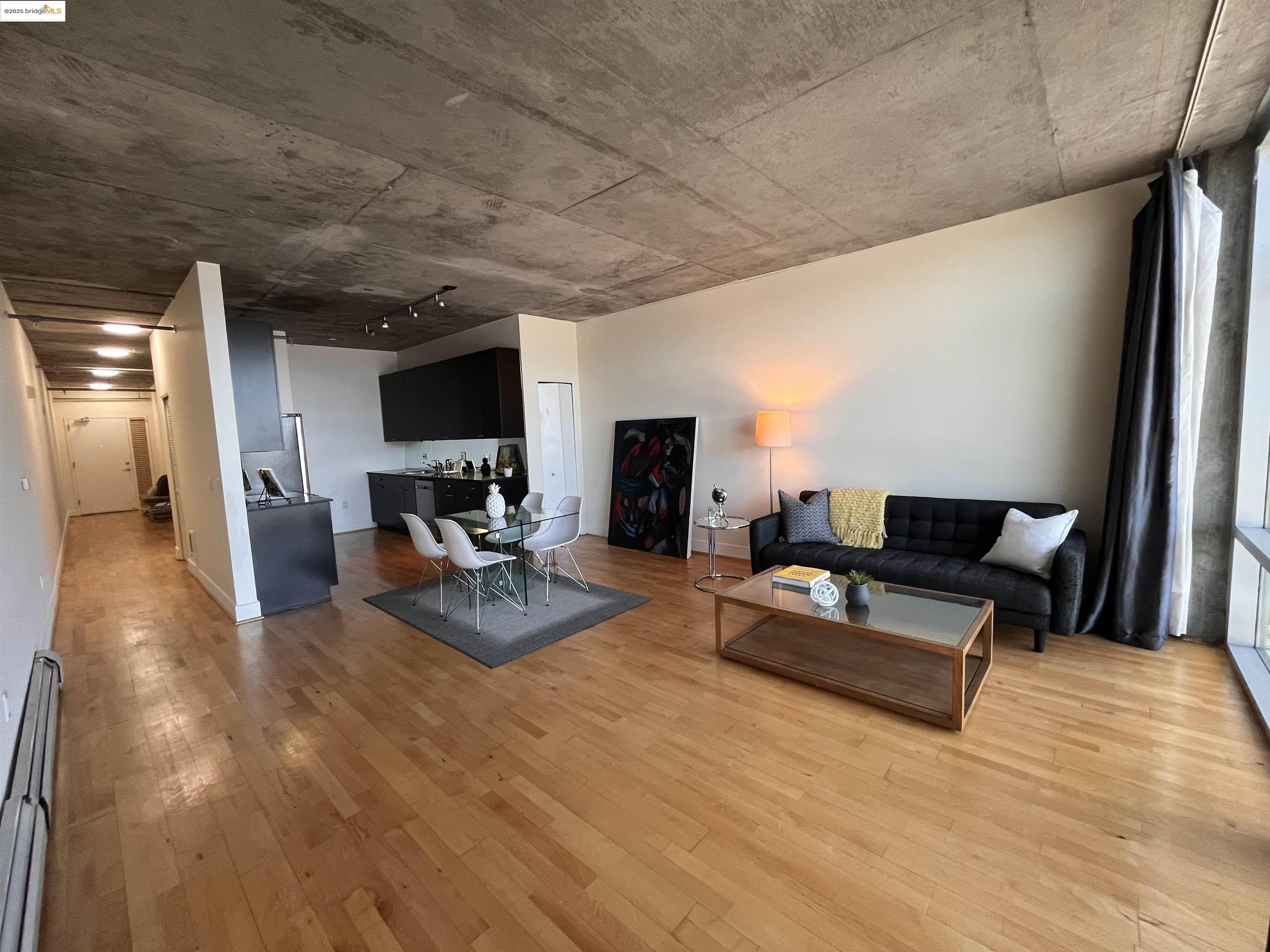 Detail Gallery Image 7 of 16 For 311 Oak St #724,  Oakland,  CA 94607 - 1 Beds | 1 Baths